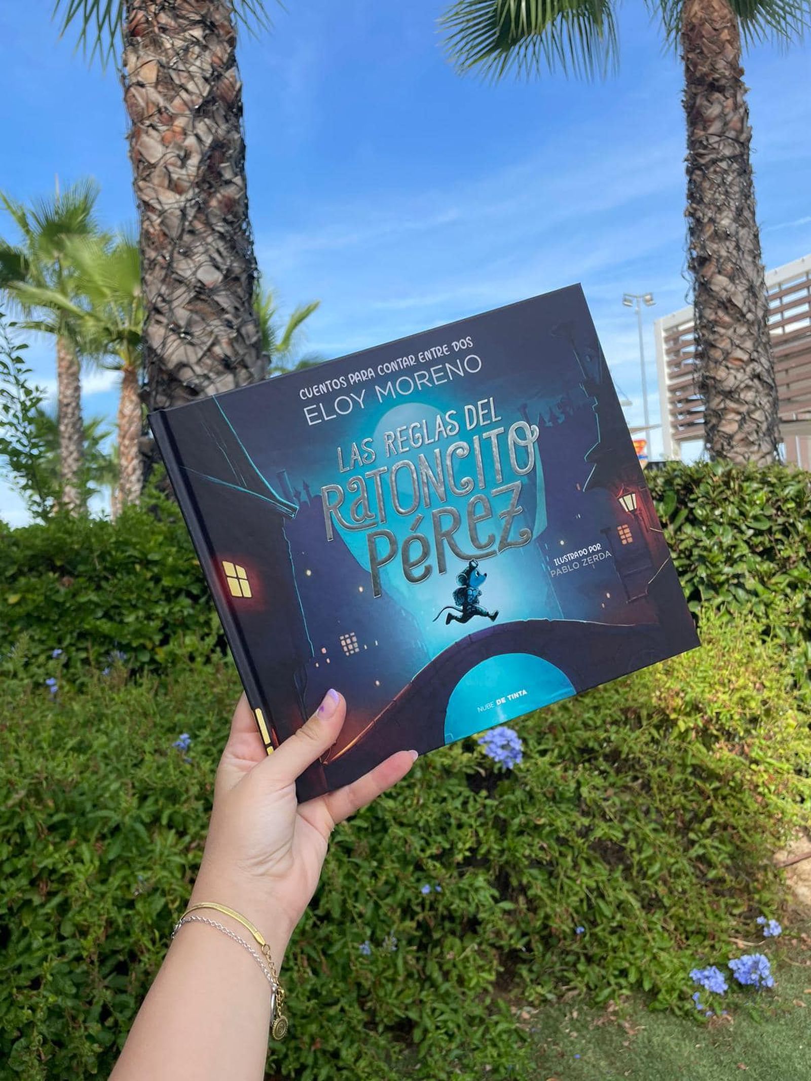 Librería Alavera, de Rota.