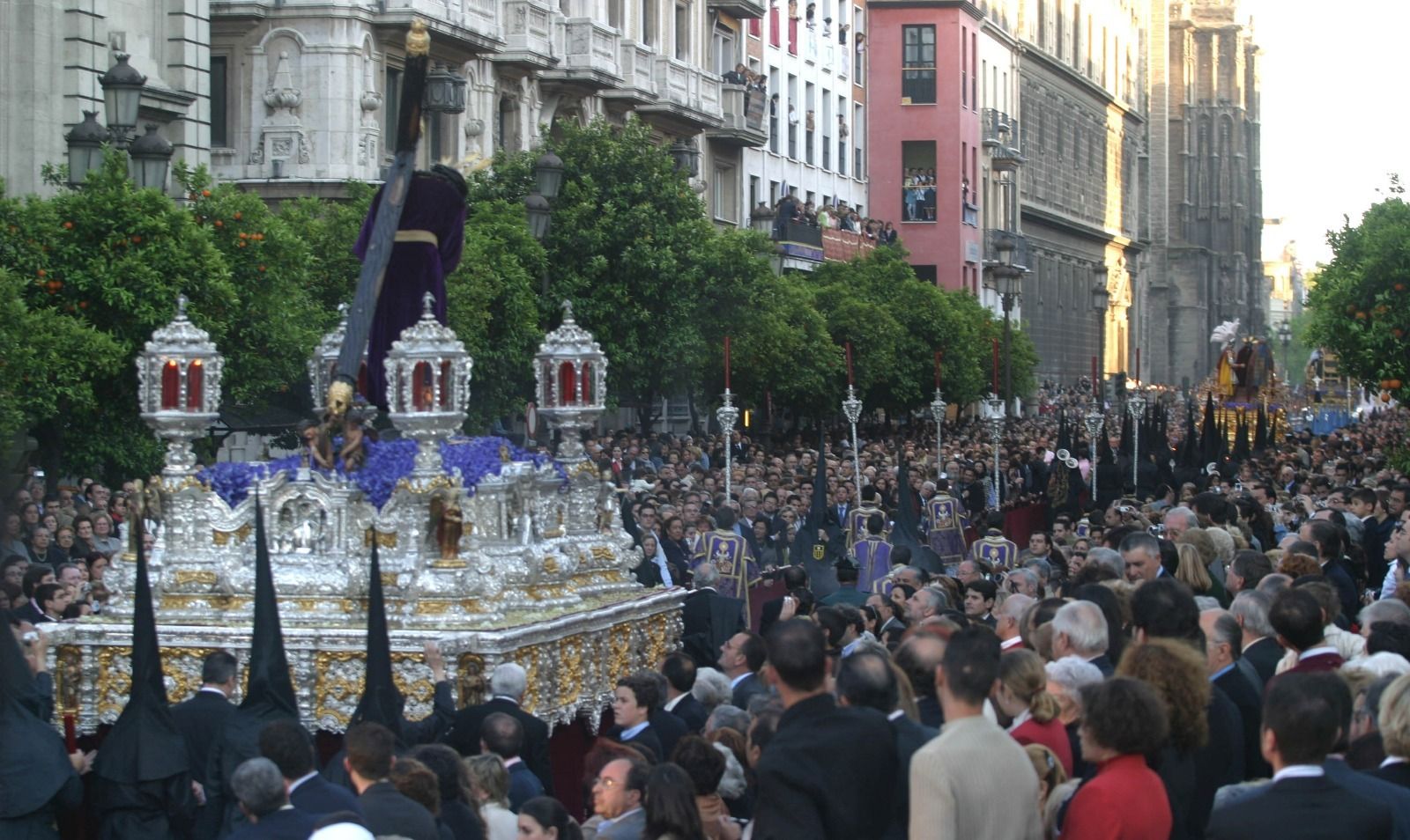 Las mejores imágenes del Santo Entierro Grande de 2004