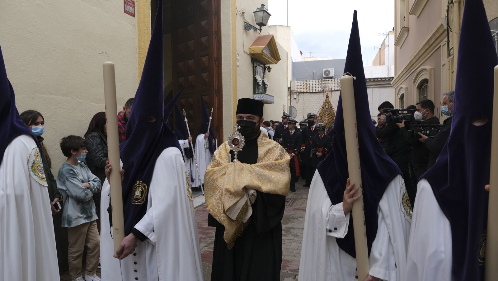 Procesión de Macarena en Almería, en imágenes.