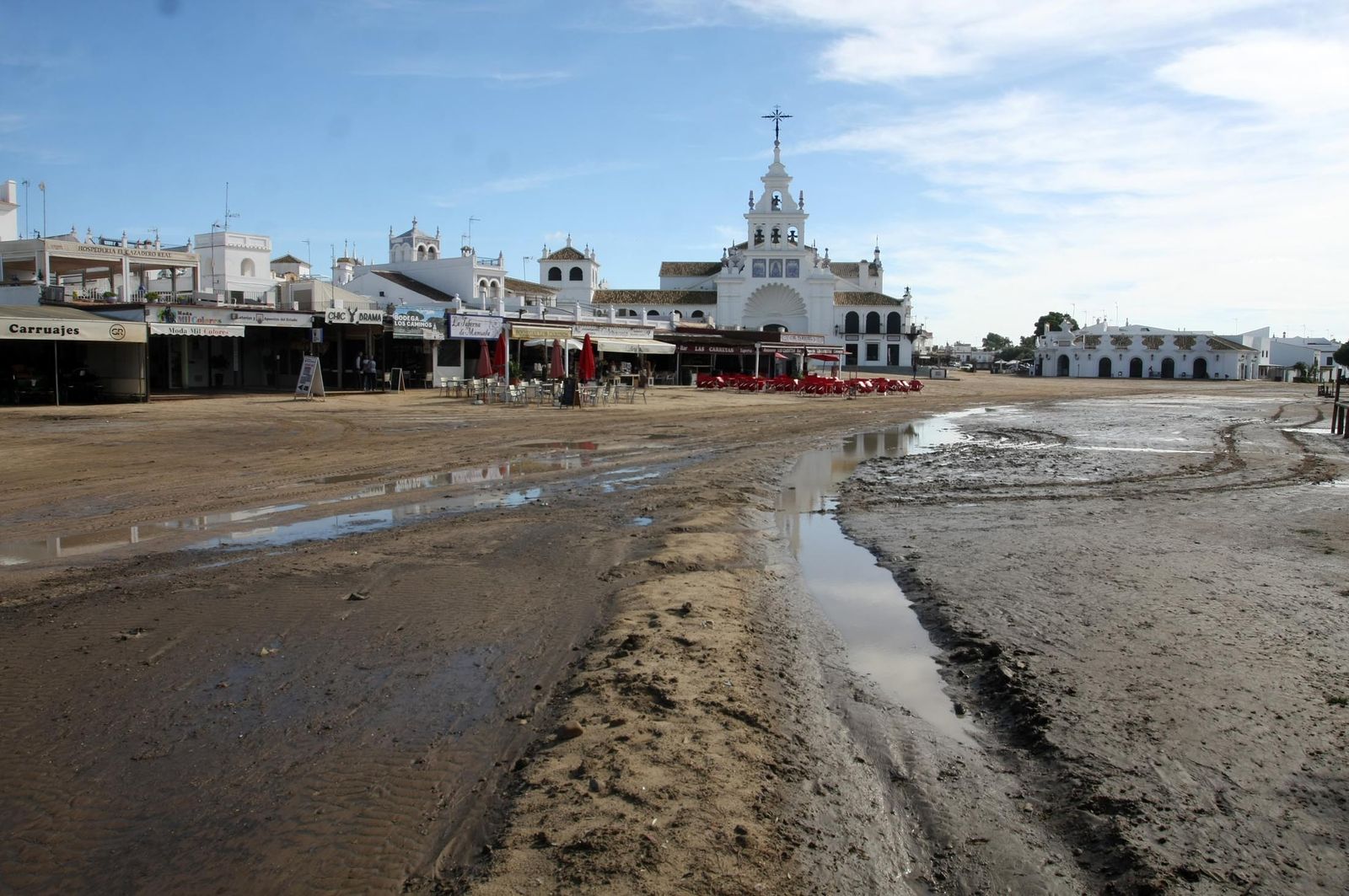 Imágenes de la marisma de El Rocío y de la laguna de El Portil tras las últimas lluvias
