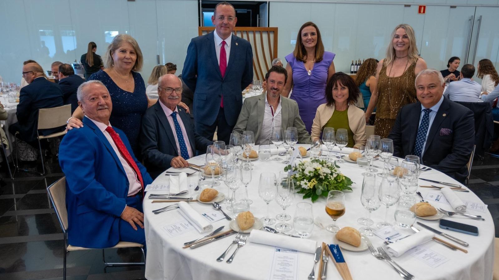 José Carlos Parrado, María Regla Millán, Pepe Zayas, Fernando Doncel, Andrés Márquez, Elisa Isabel Cruz, Paloma Cubillas, Evarista Martínez y Domingo Villero.