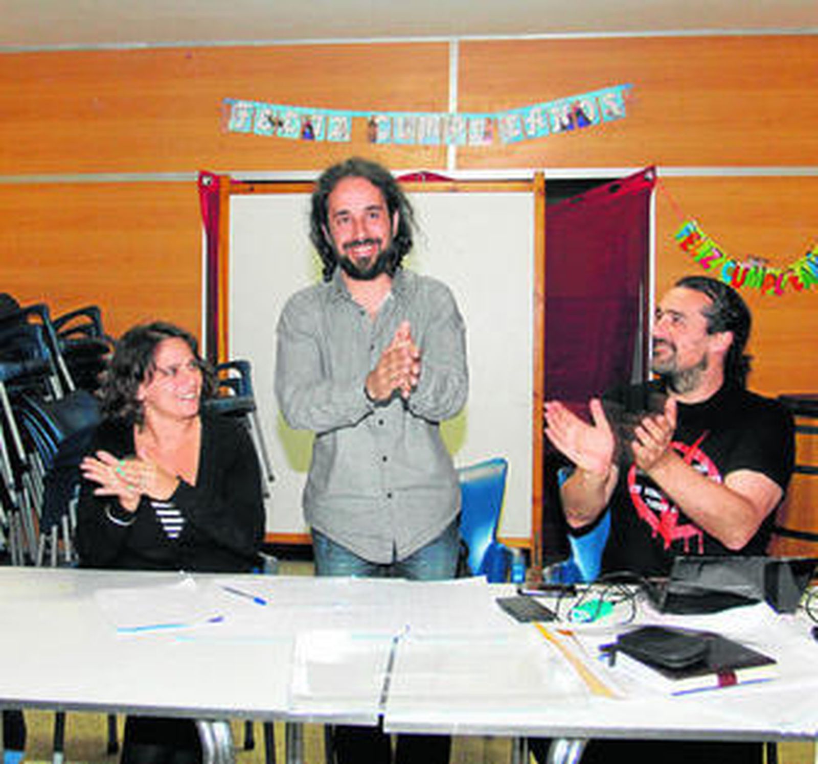 Jesús Amador -en el centro-, tras conocerse el resultado del proceso.