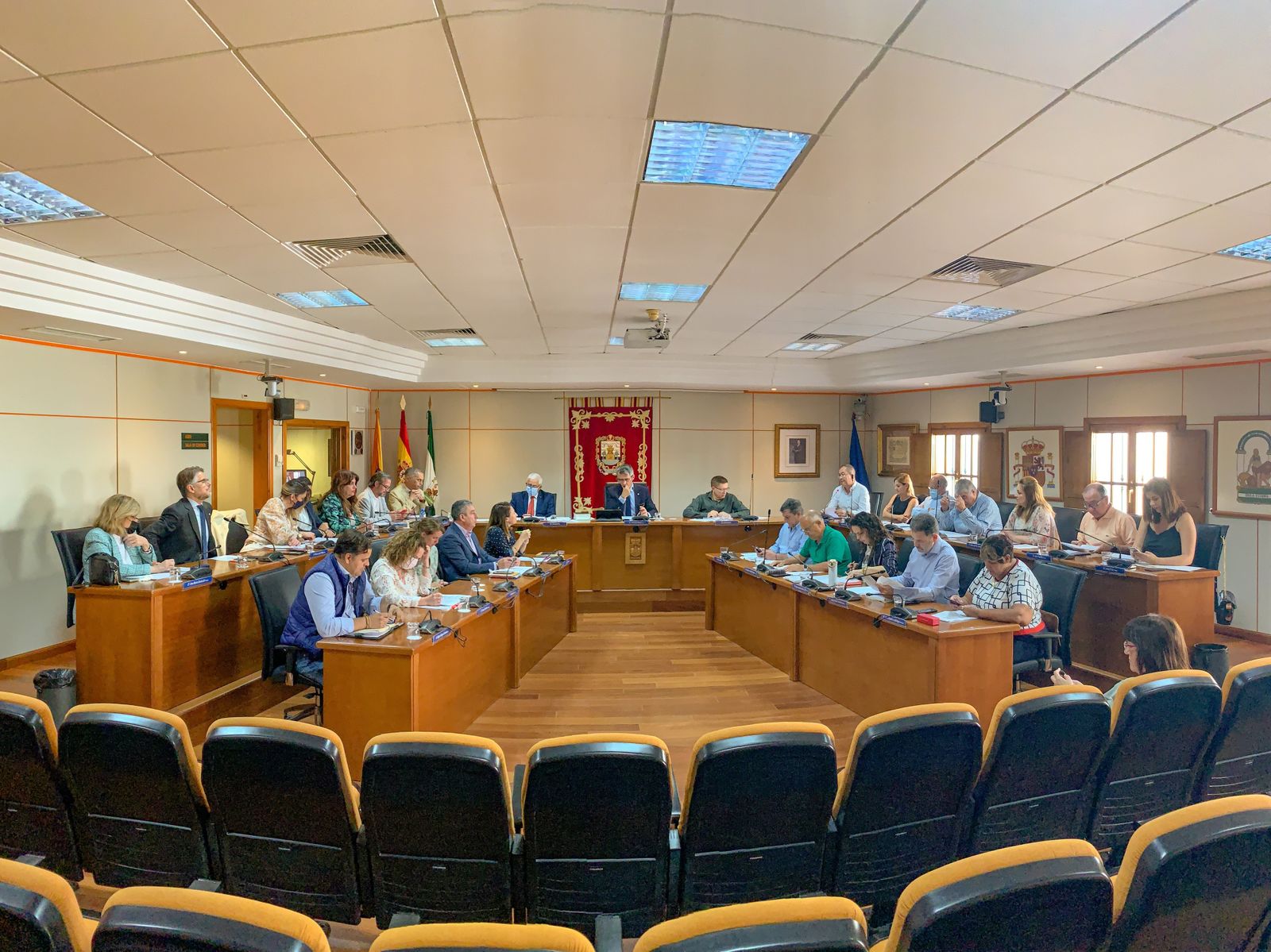 El alcalde, Víctor Navas, ha presidido el Pleno de la Corporación.