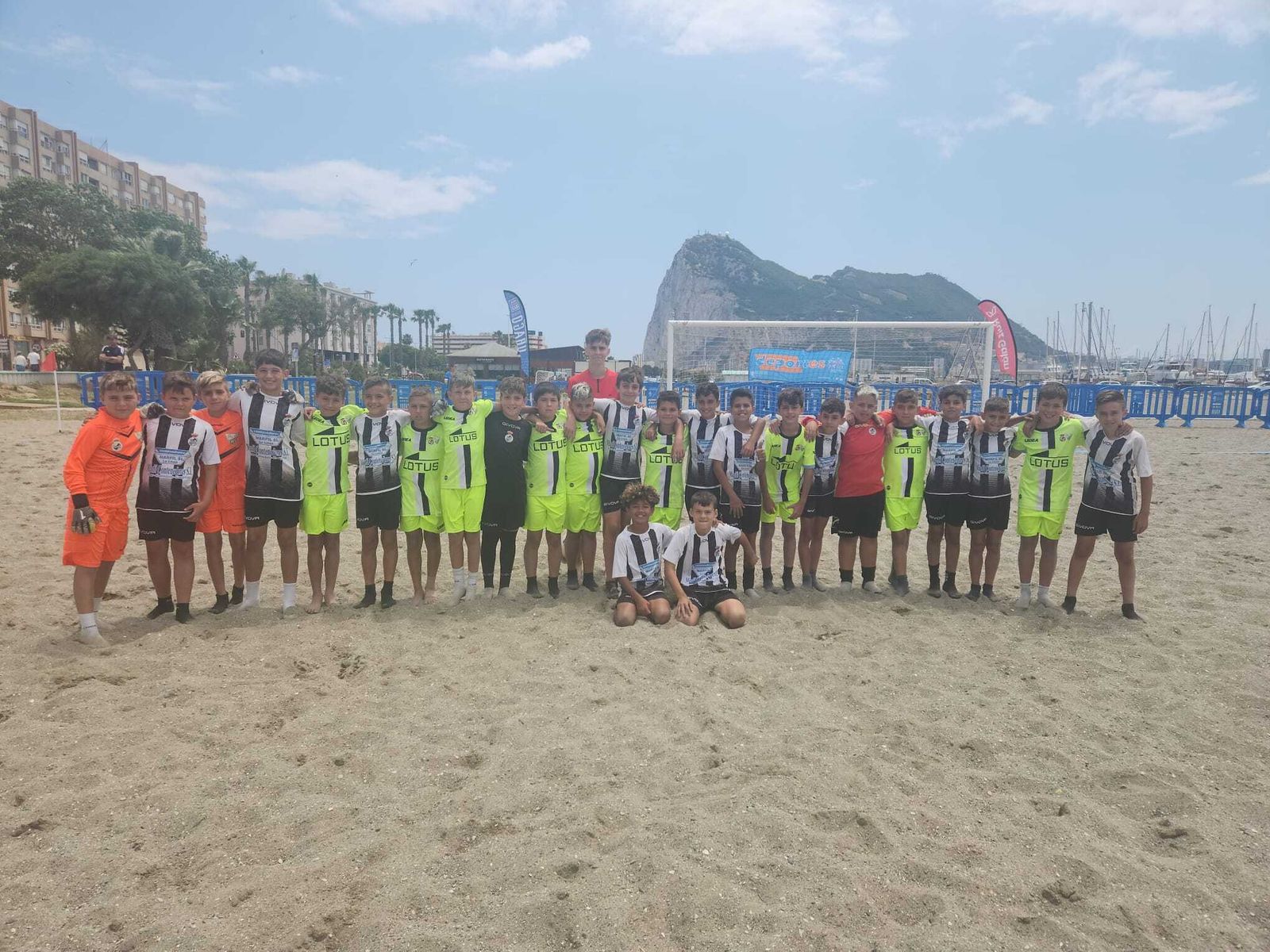 Zabal y Balón posan antes de la final