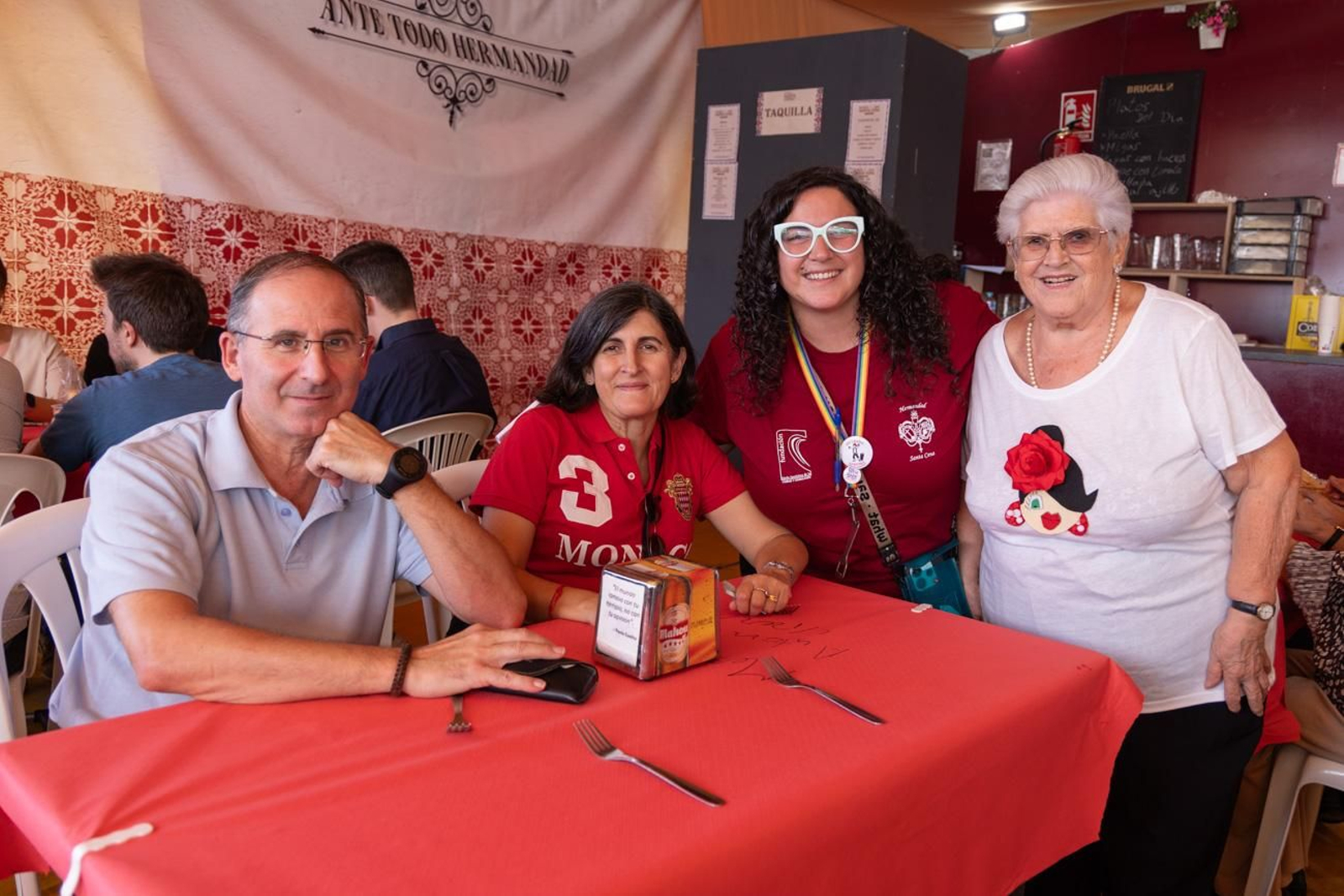 Las comidas de empresa se suceden en la Feria de San Lucas