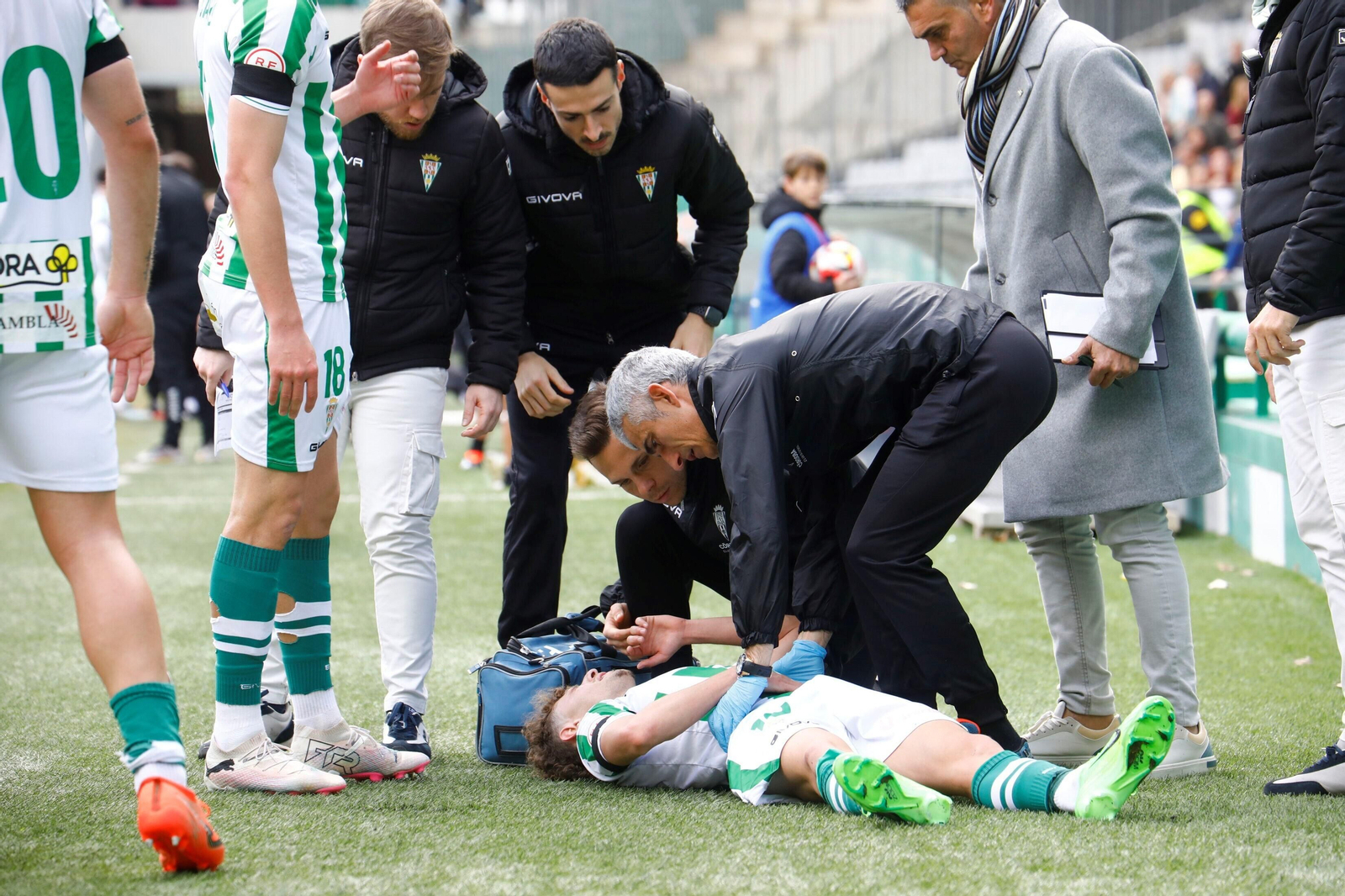 Las mejores fotos del ambiente en el Córdoba CF - Atlético Baleares en El Arcángel