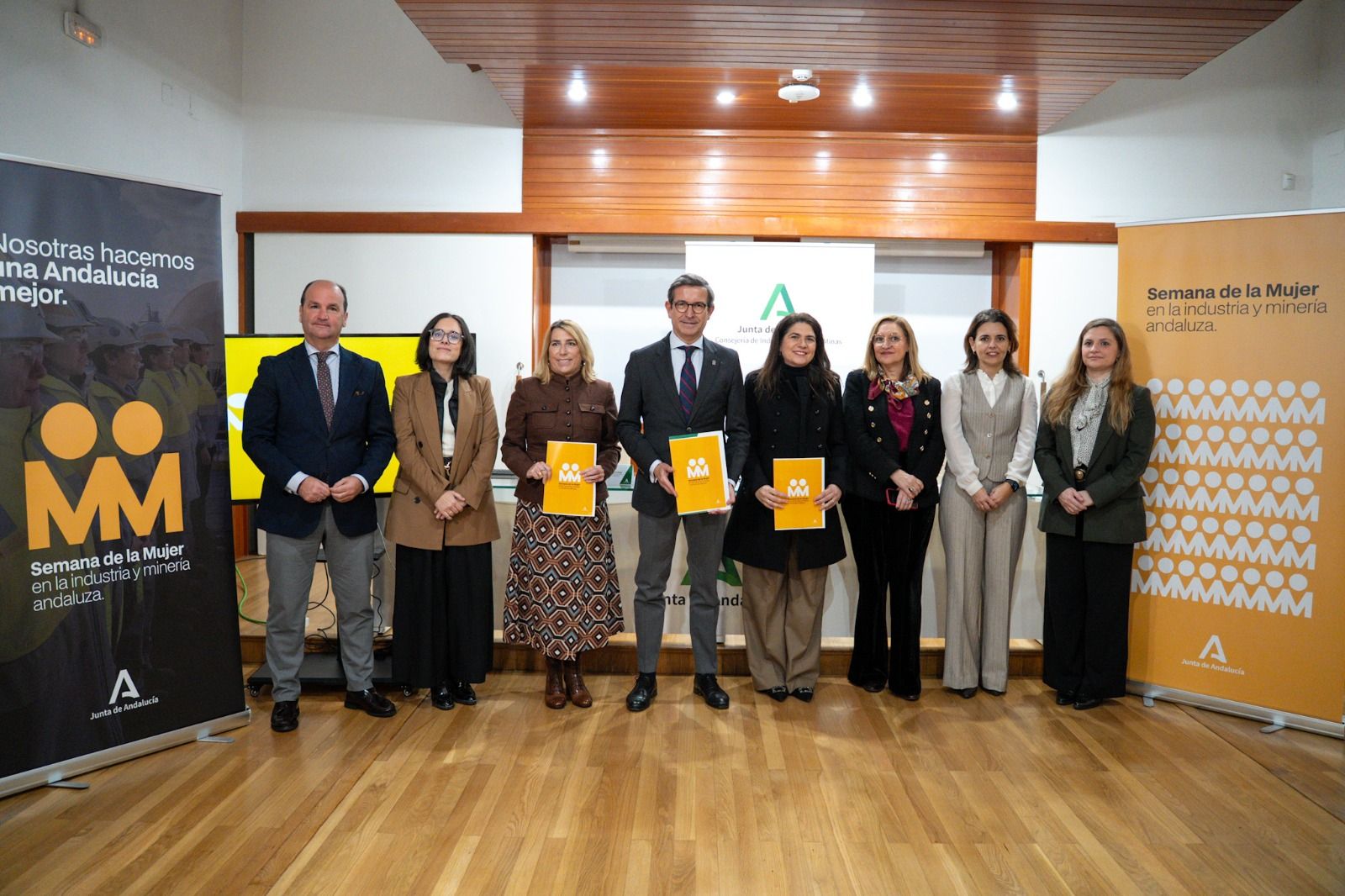 Acto de presentación de la II Semana de la Mujer en la industria, energía y minería andaluza.