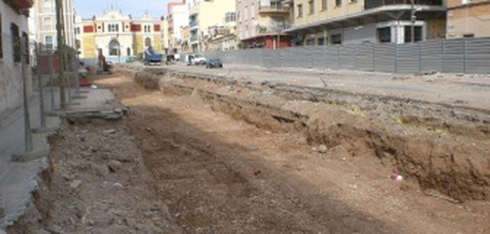 Las obras del aparcamiento de Vilches inician la próxima semana la construcción del muro de pilotes