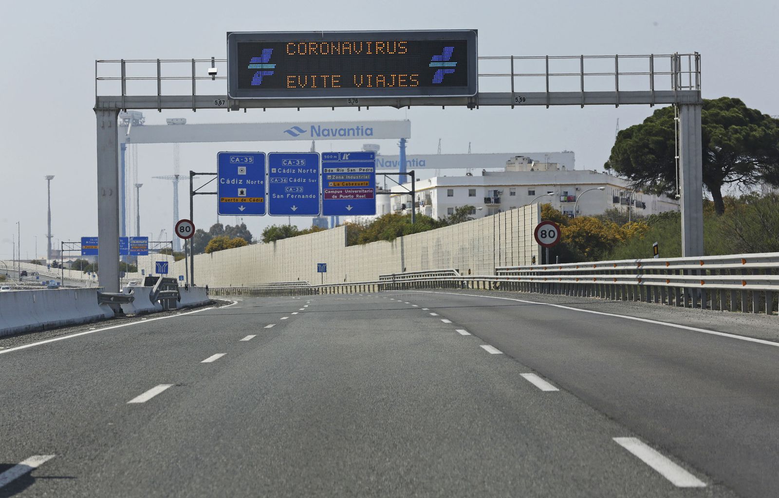 Imágenes del estado de alarma en cadiz - día 2