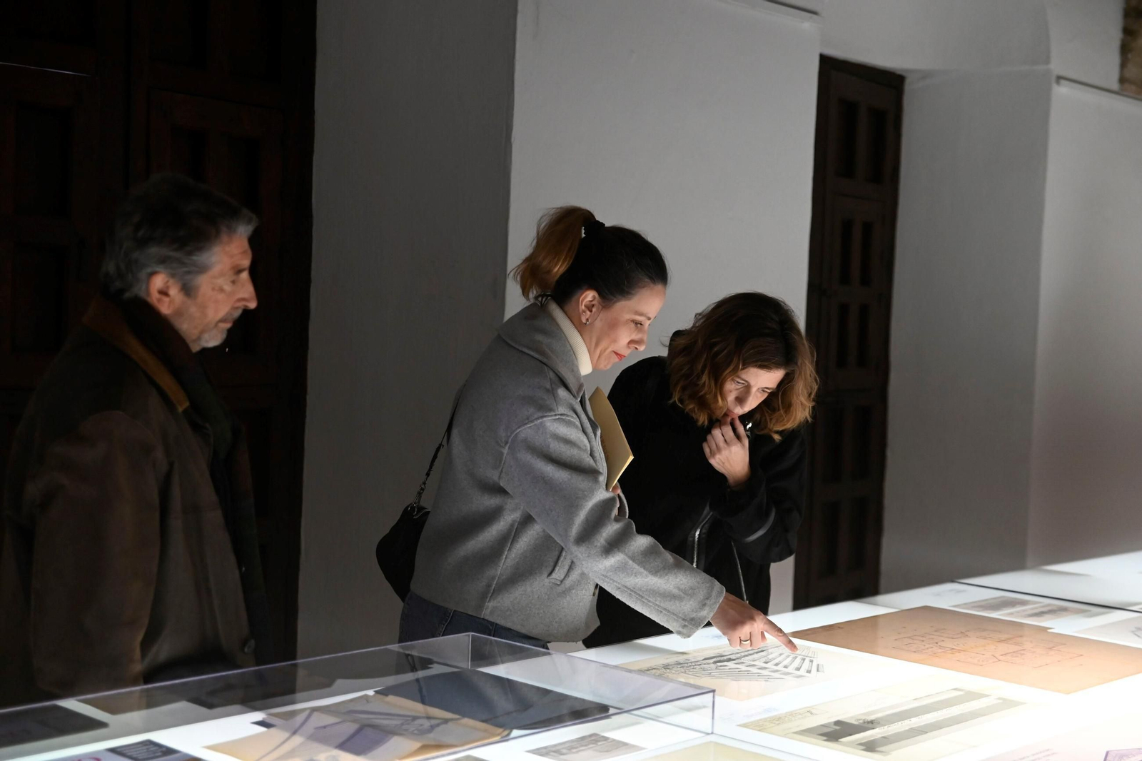 La exposición sobre la obra pública del arquitecto cordobés Rafael de La-Hoz, en imágenes