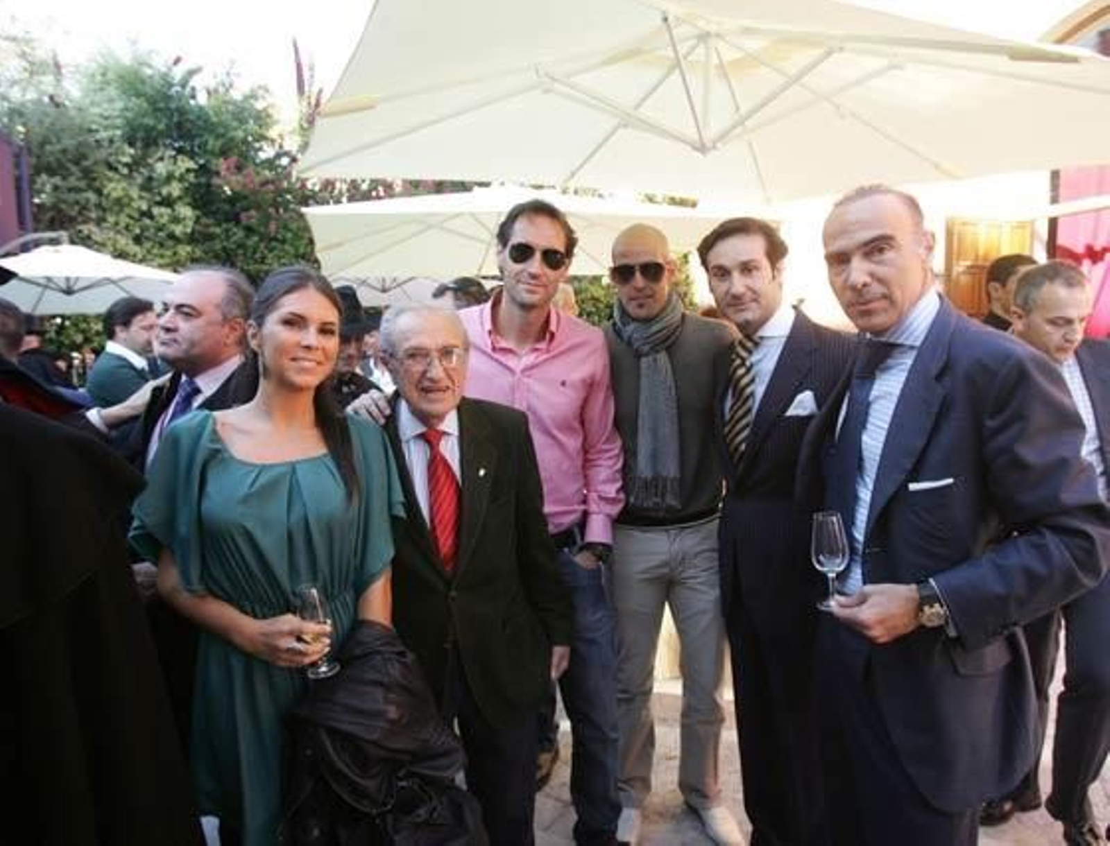 El Hotel Los Jándalos acoge la ceremonía de investidura de Emilio Viquiera, director deportivo del Xerez, como nuevo cofrade honorífico de la Cofradía del Botillo

Foto: Pascual