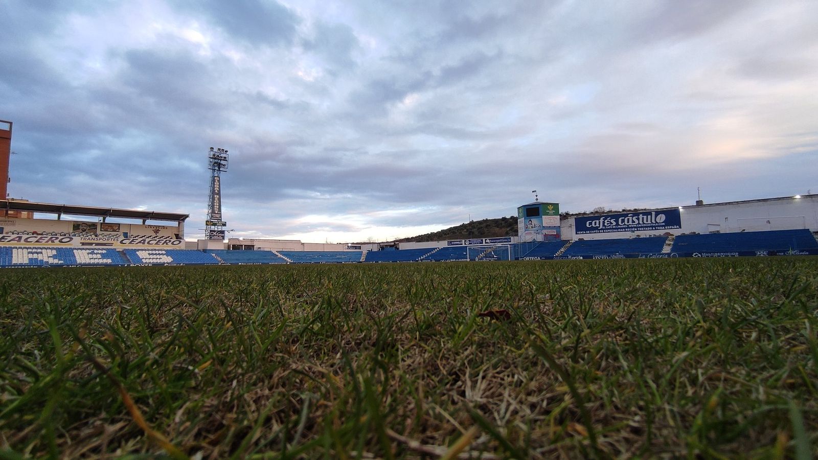 El estadio Linarejos de Linares.
