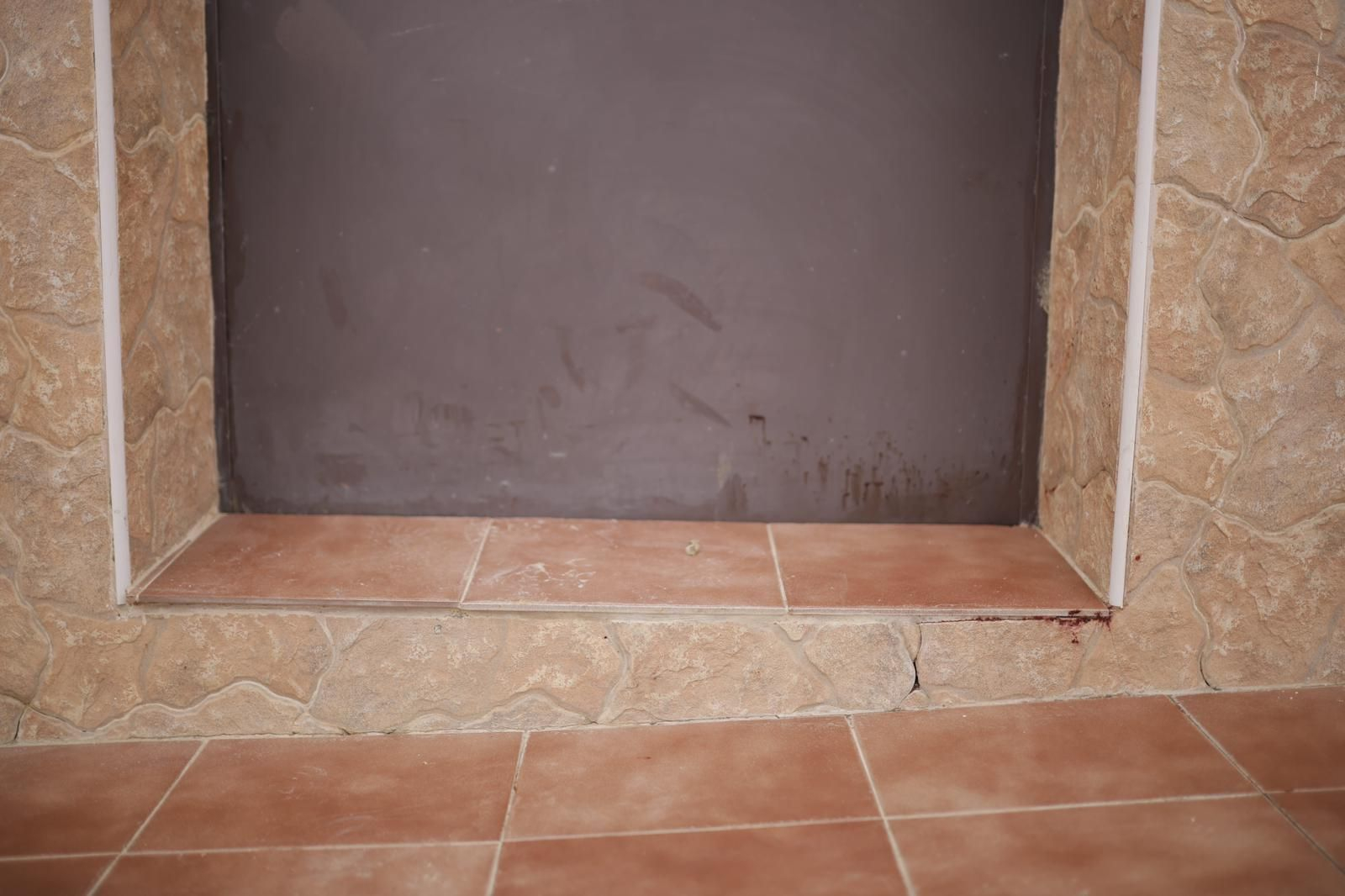 Violencia de género Huelva: El lugar donde se ha producido el asesinato en Palos, en imágenes