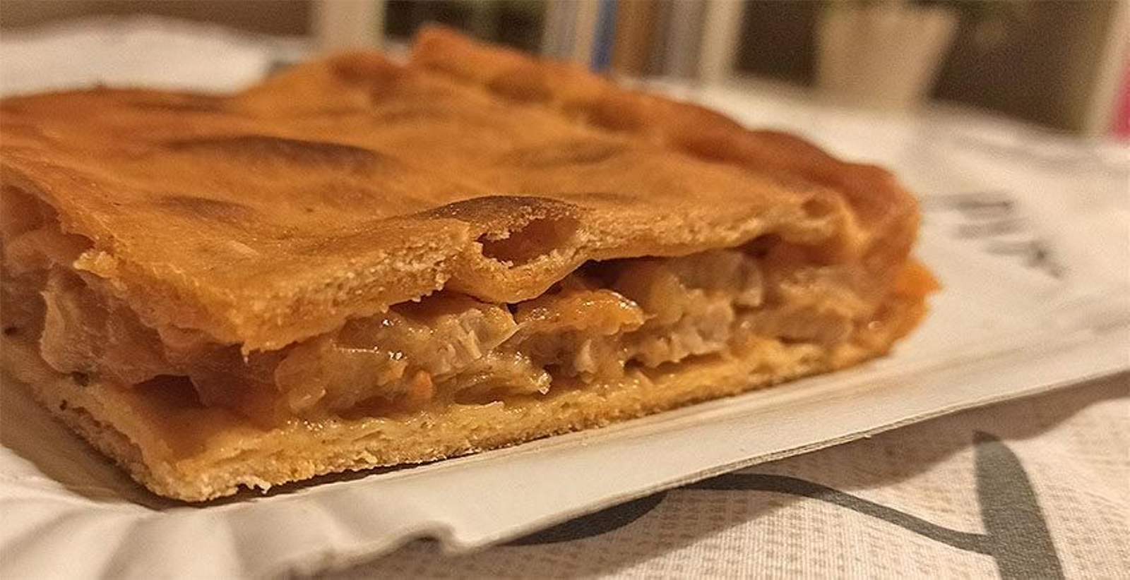 Una empanada de atún.