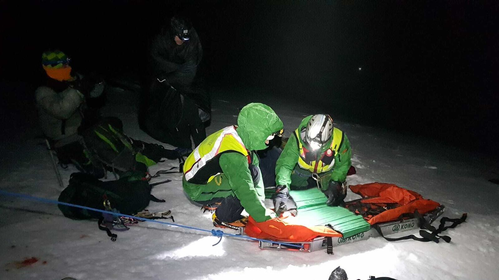 Agónico rescate de la Guardia Civil de un montañero en Sierra Nevada