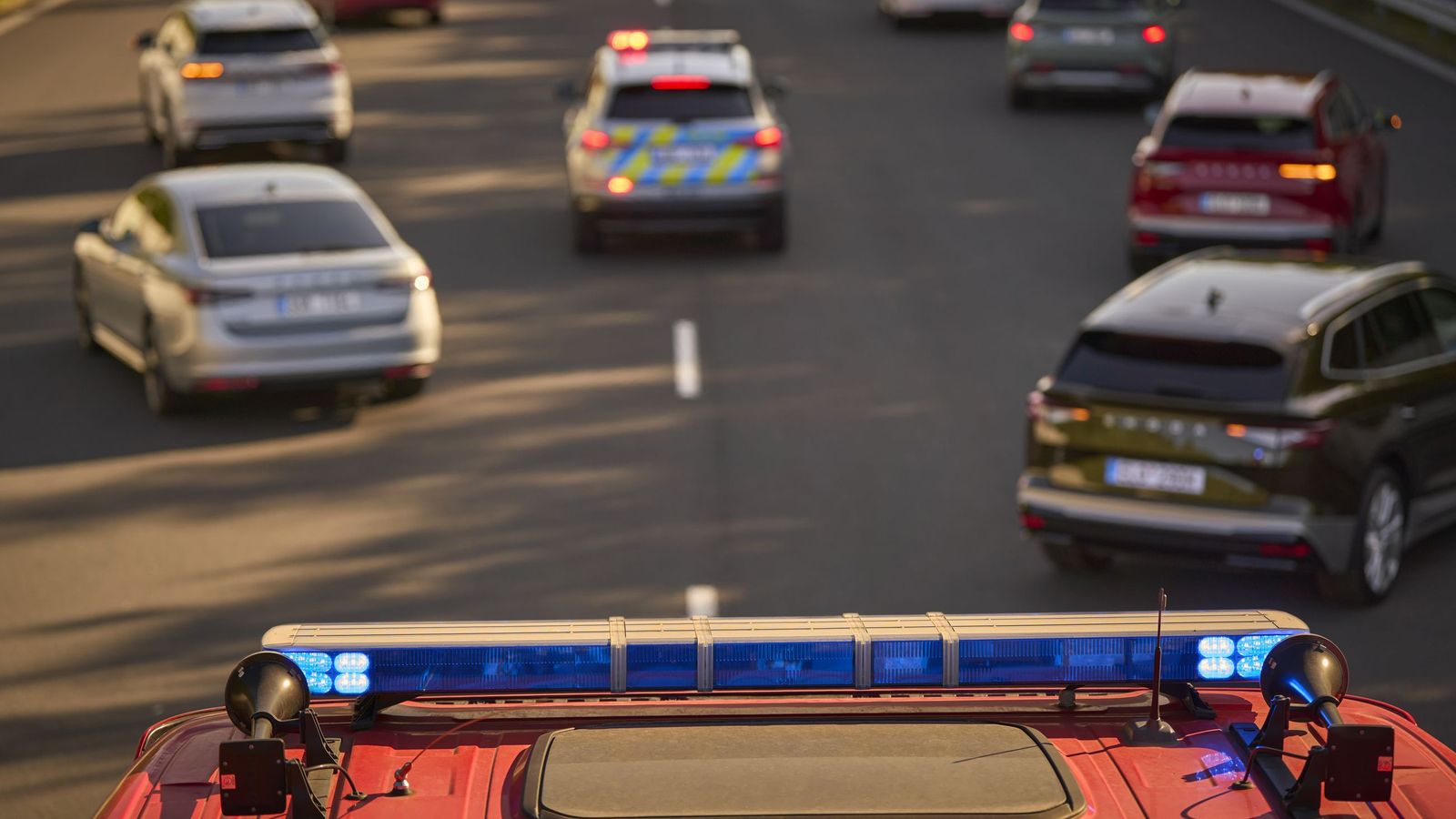 La función Traffication permite los vehículos de emergencia aproximándose, aunque aún no está activa en España.