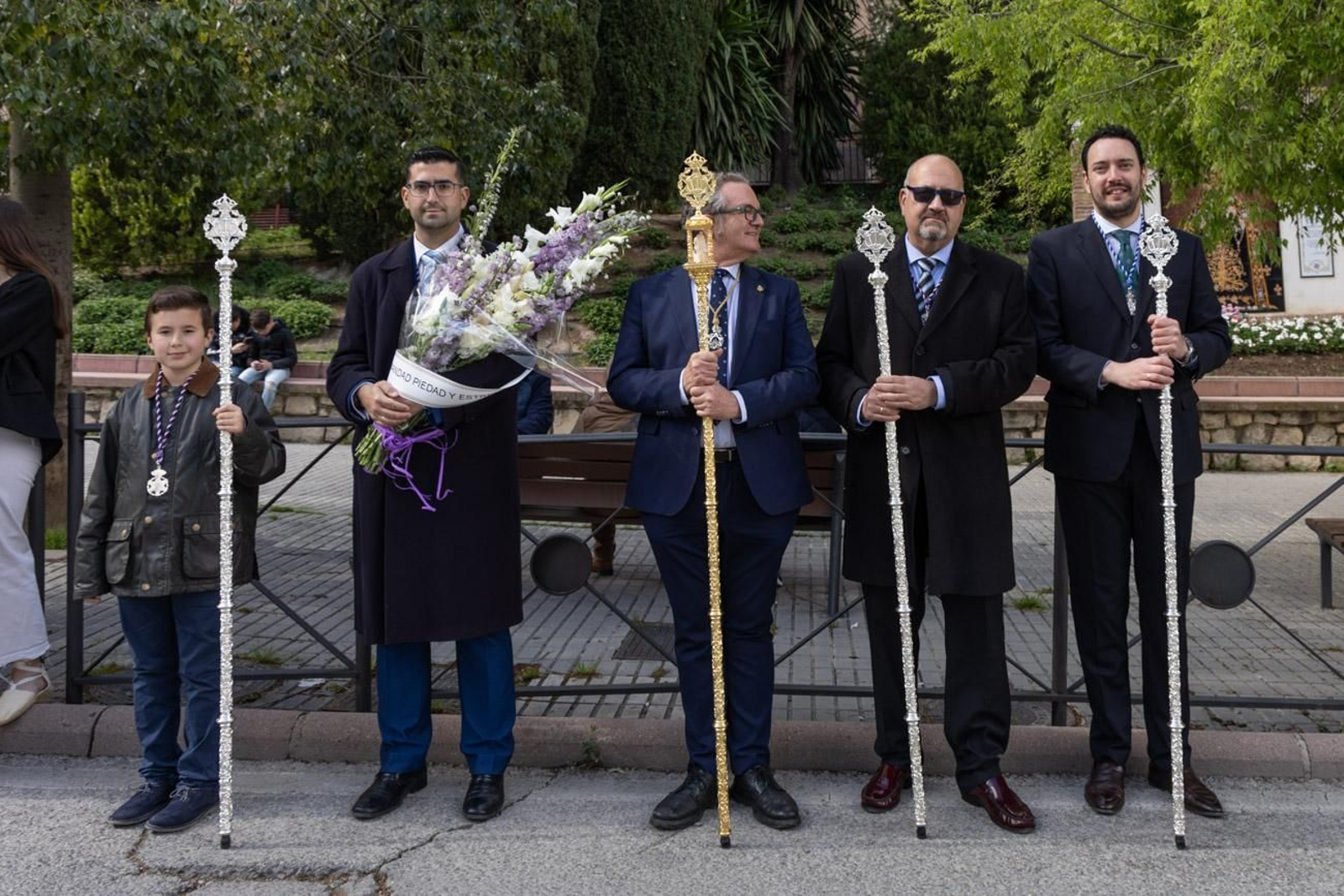 La temida lluvia impide el desarrollo normal de este Martes Santo
