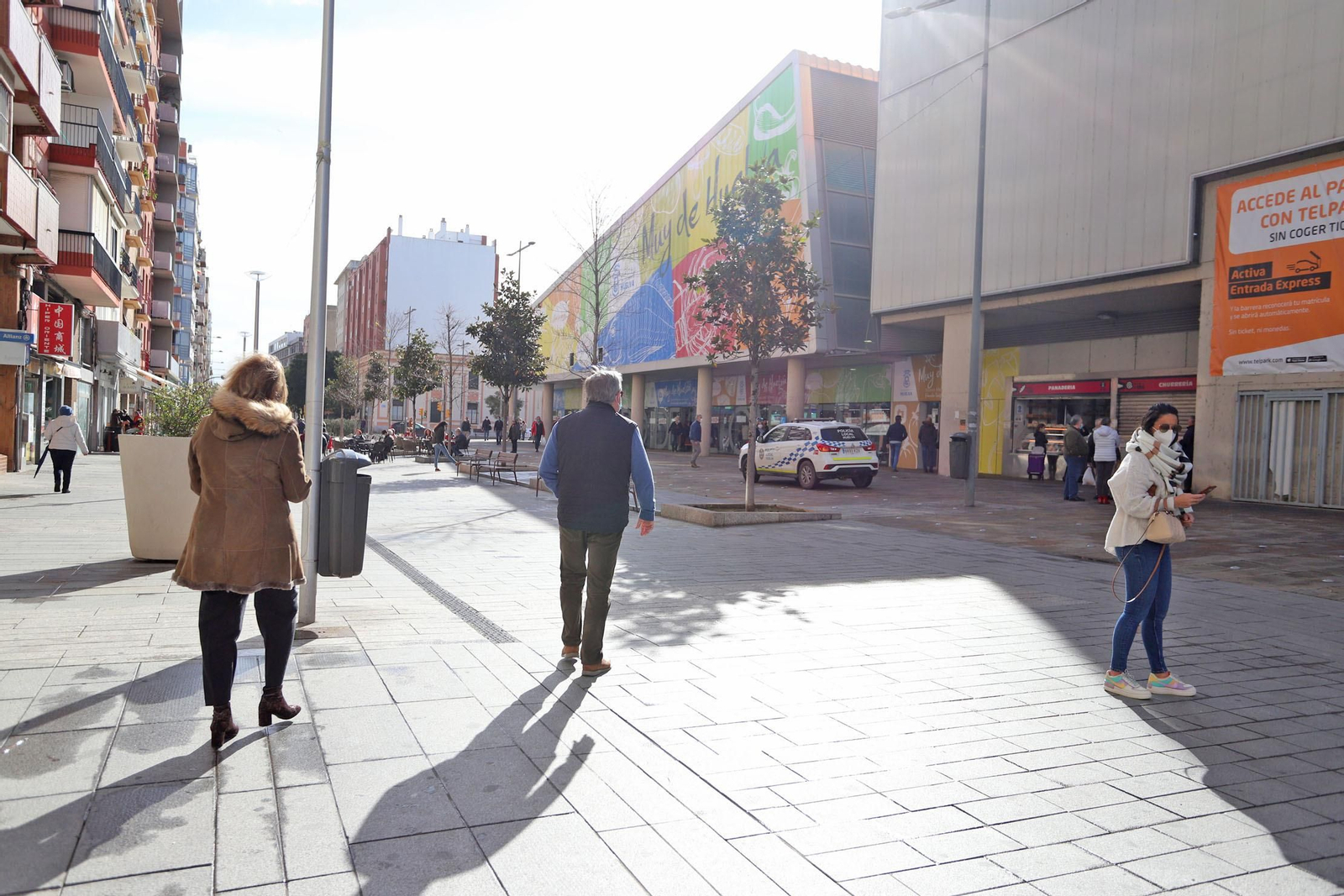 La Policía Local realizó controles en el Mercado del Carmen durante la mañana del sábado