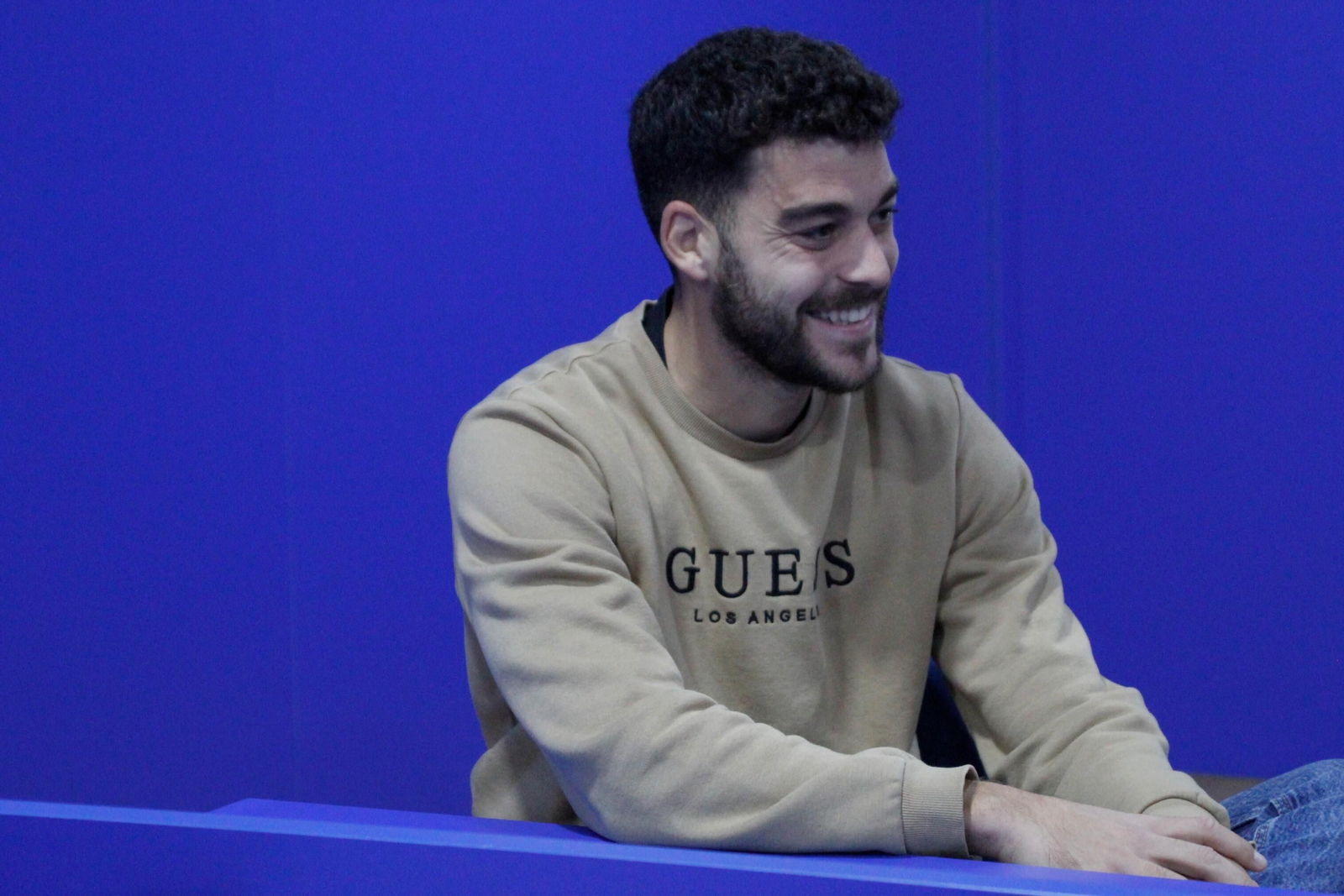 Luis Alcalde en la sala de prensa del estadio Nuevo Colombino