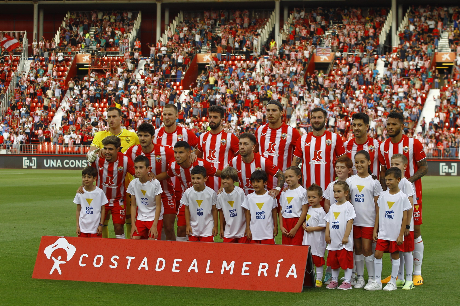 Imágenes del partido U.D. Almería-Elche C.F.