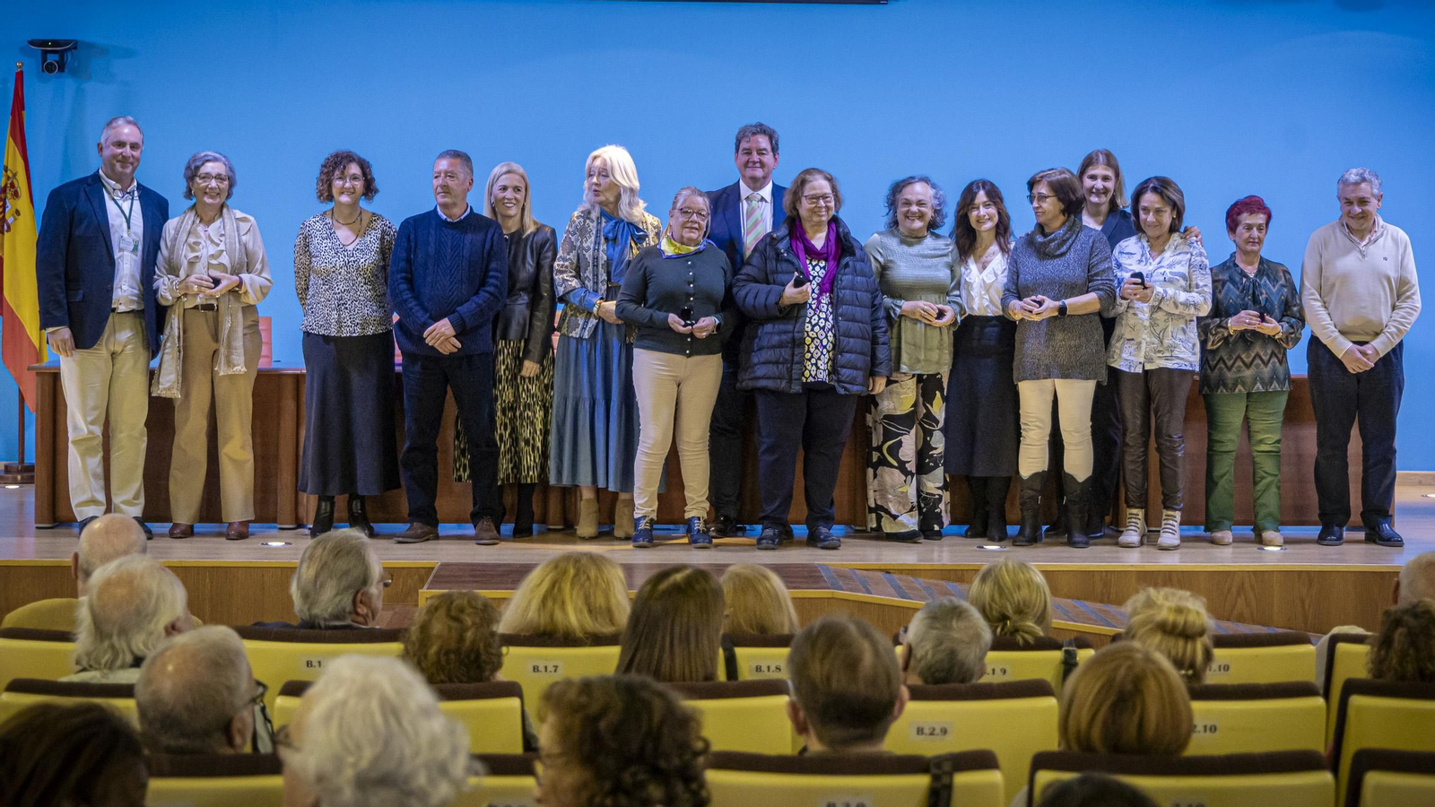 Las imágenes del acto de homenaje al personal sanitario jubilado de los hospitales Puerta del Mar y San Carlos de Cádiz