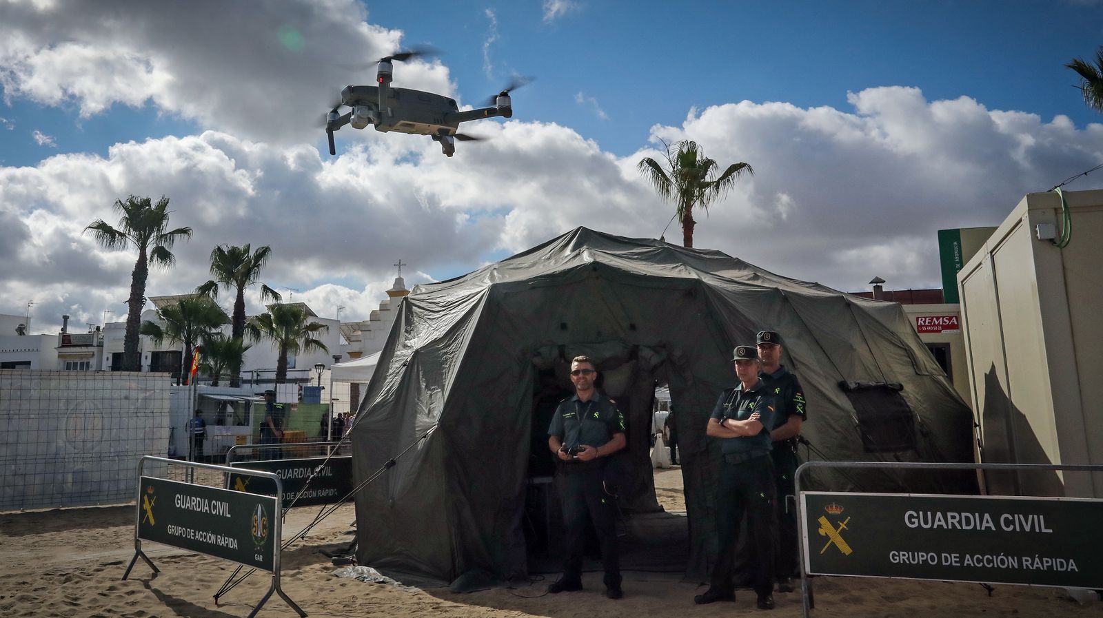 Imágenes del dispositivo en Bajo de Guía de la Guardia Civil