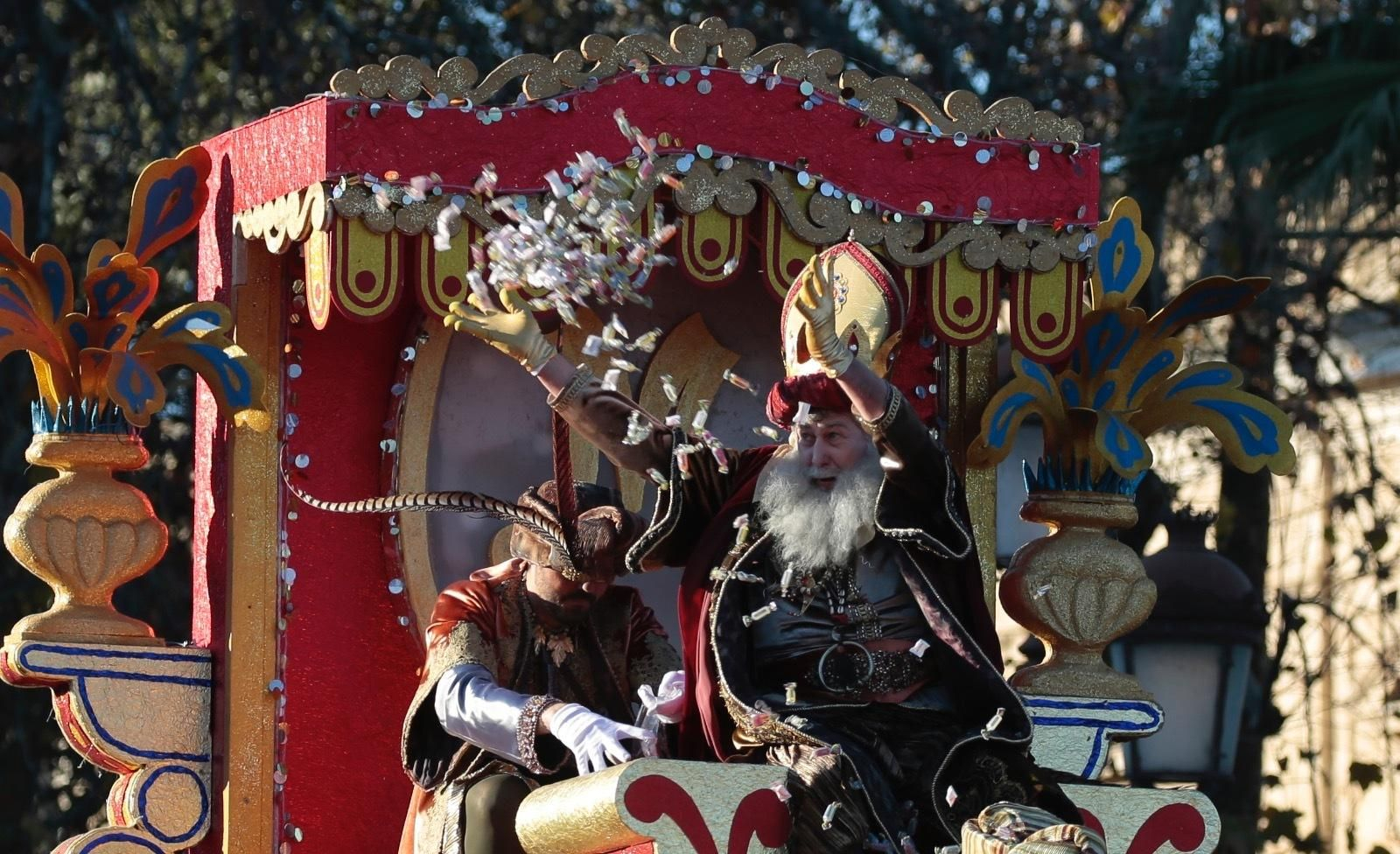 La Cabalgata de Reyes Magos de Sevilla, en imágenes