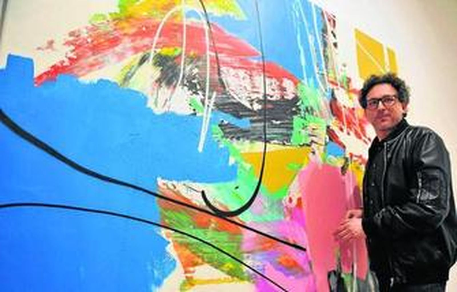 El artista Santiago Picatoste, este martes durante la presentación de su exposición en la Casa de la Provincia.