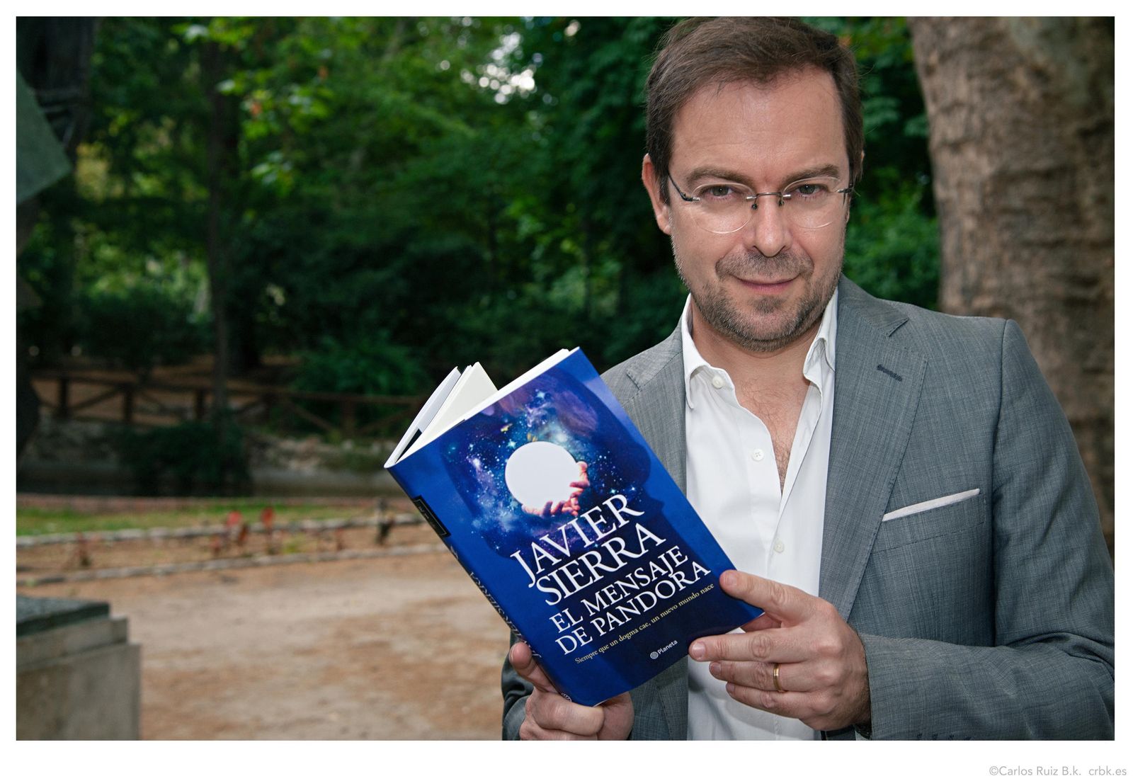 El escritor Javier Sierra.
