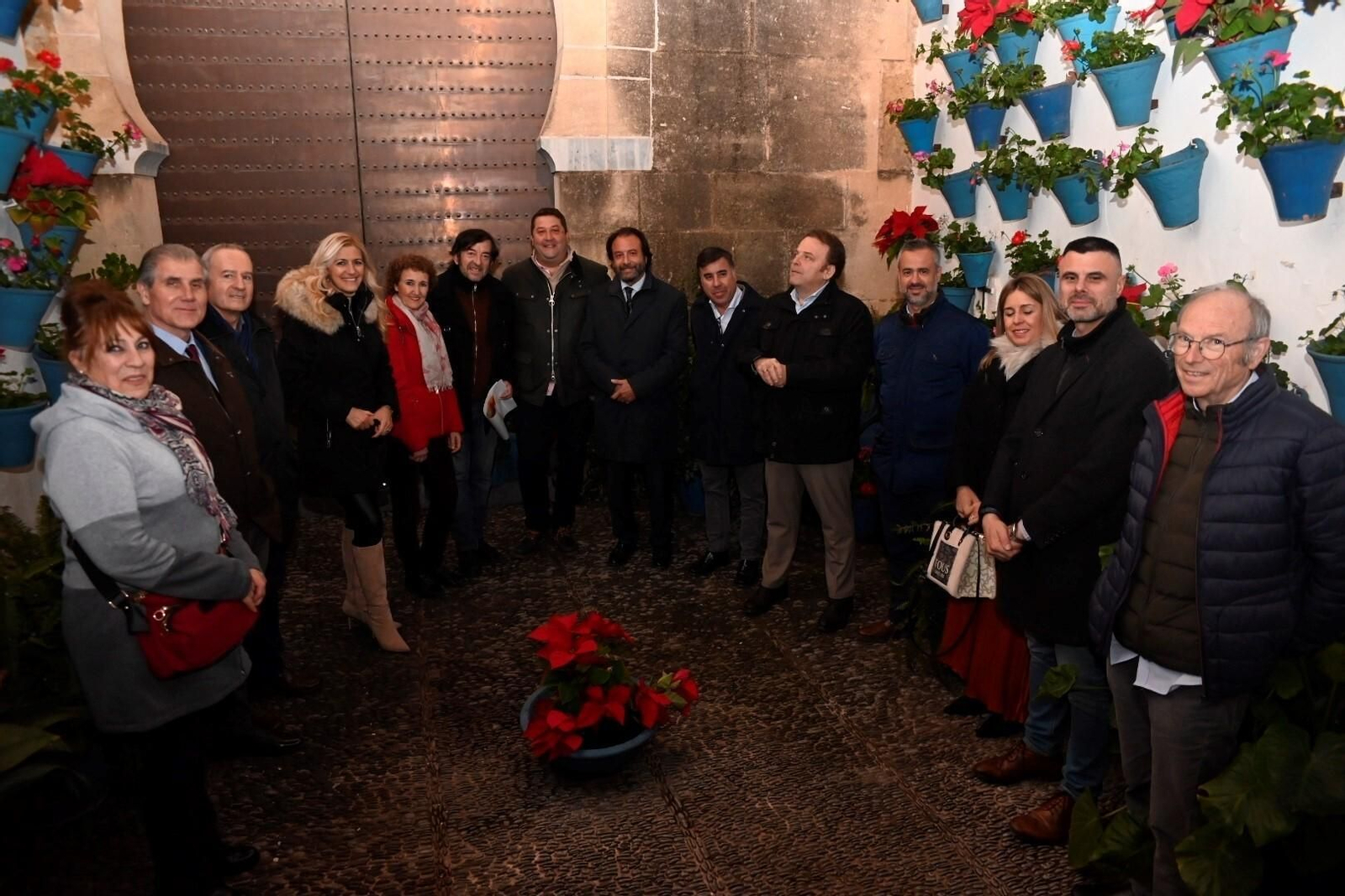 El alumbrado navideño del barrio del Alcázar Viejo de Córdoba, en imágenes