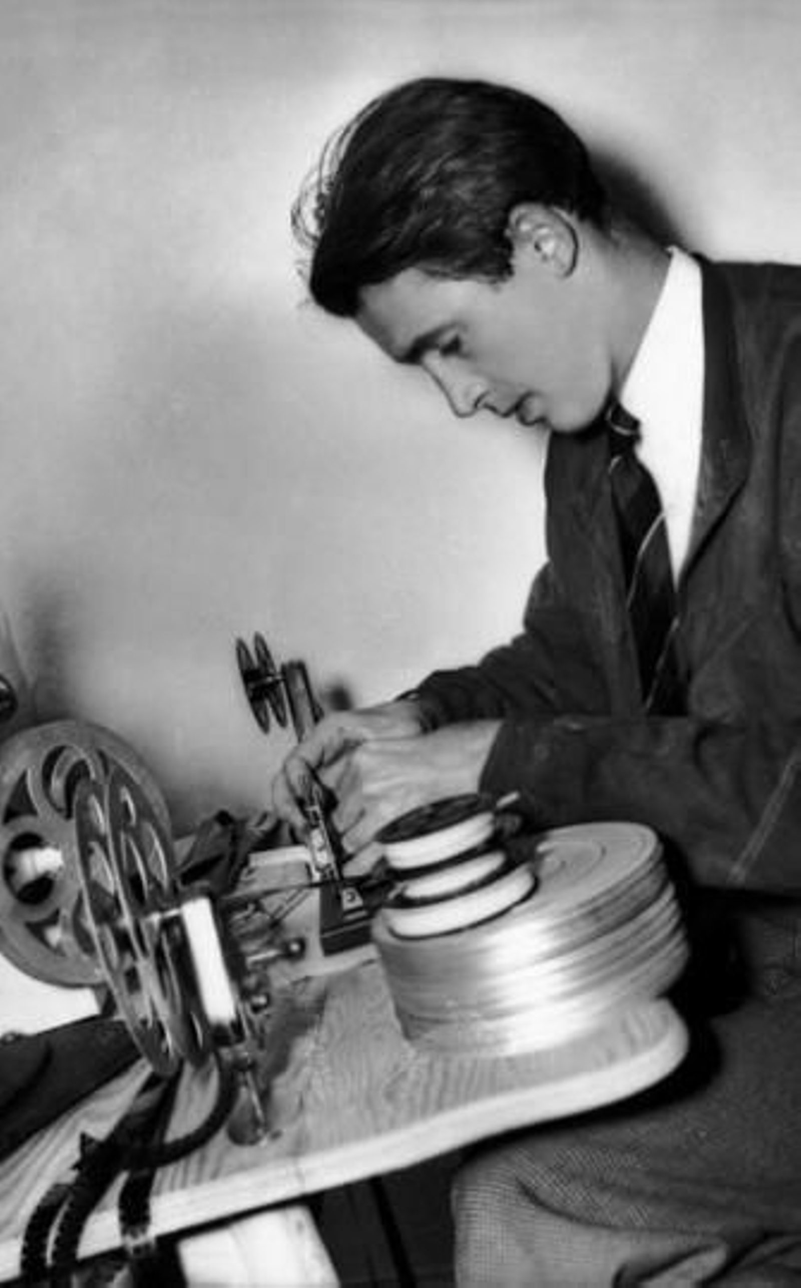 James Stewart edita una cinta casera en 1938.