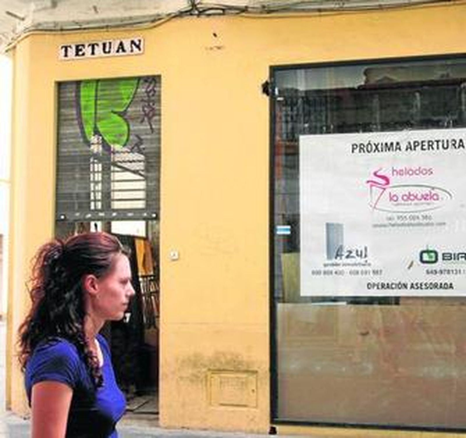 Fachada del local de la calle Tetuán donde próximamente se ubicará una nueva tienda de Helados La Abuela