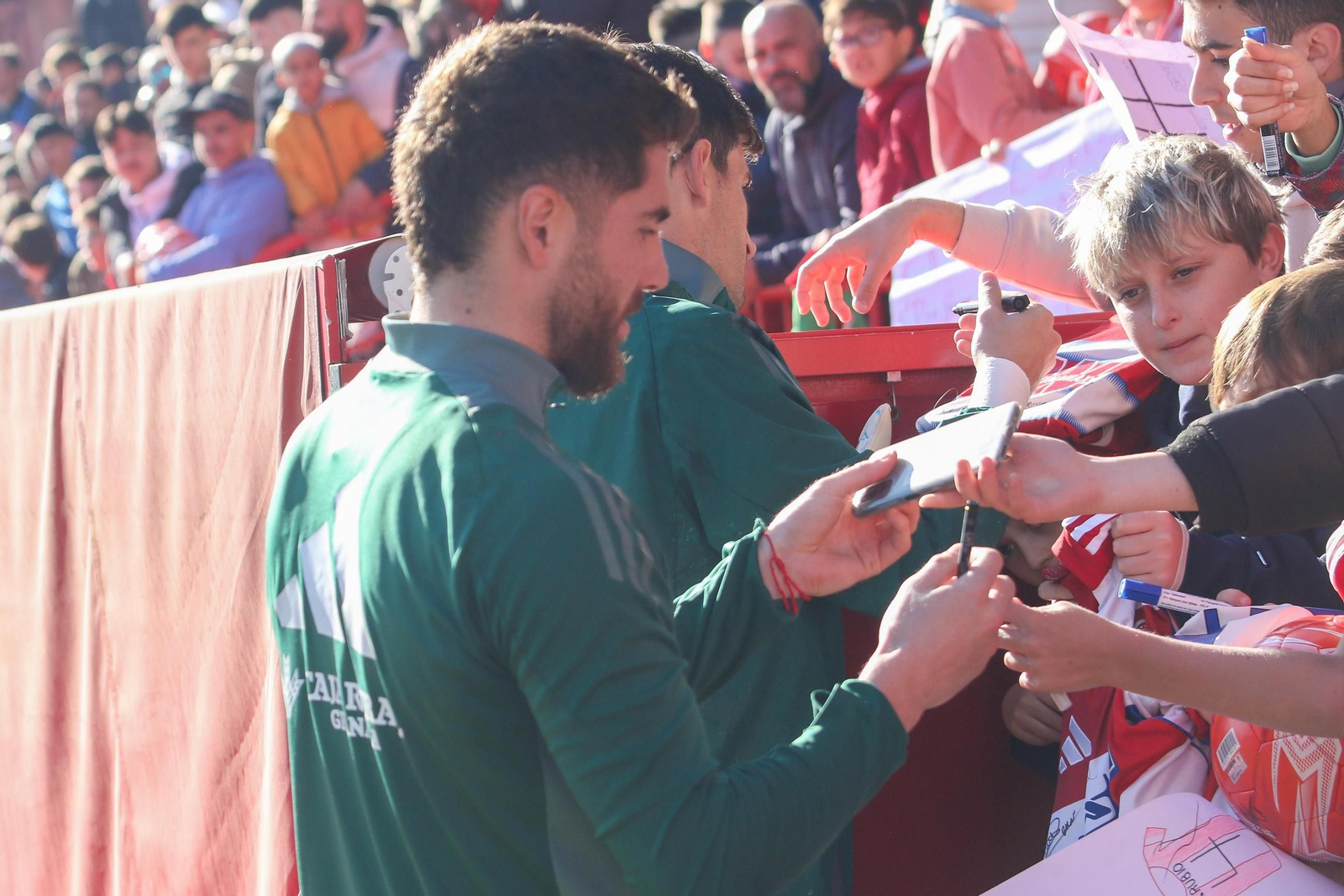 Encuéntrate en Los Cármenes en el entreno del Granada CF