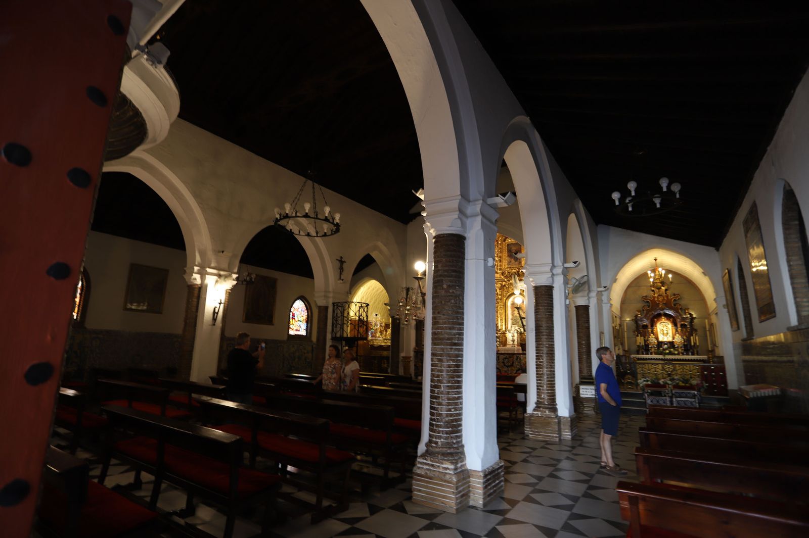 Imágenes de la ladera del Santuario de la CInta calcinadas por un incendio