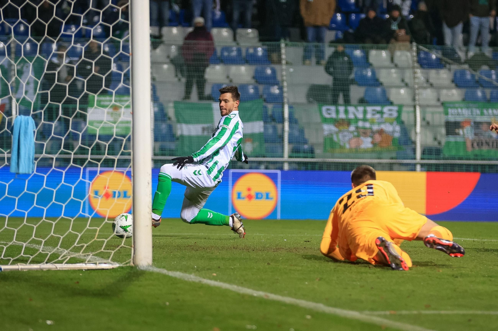 Las fotos del Mladá Boleslav - Betis de la Conference League