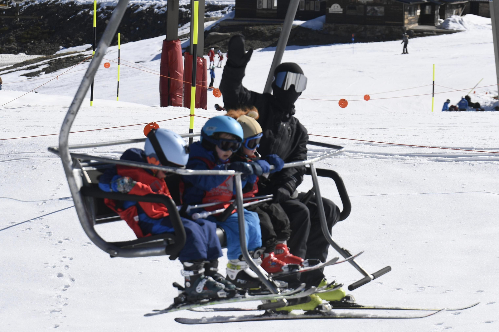 Fotos del último día de esquí en Sierra Nevada