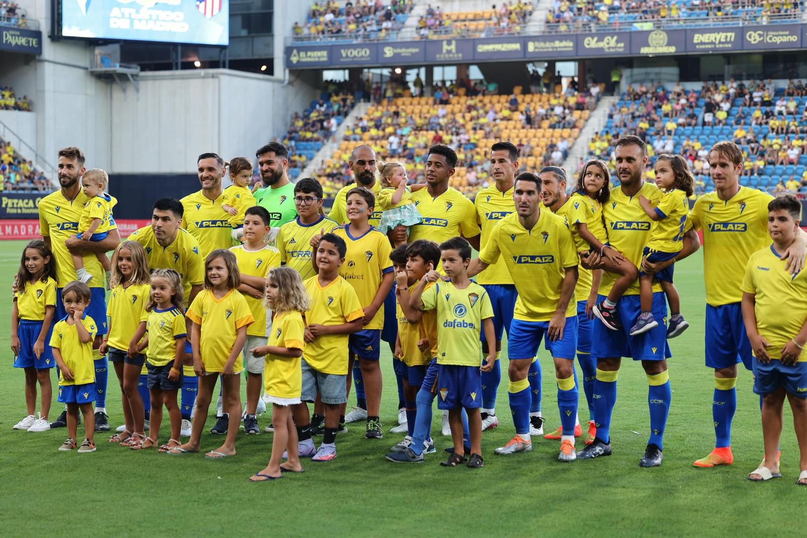 Las imágenes del Cádiz-Atlético de Madrid del Trofeo Carranza