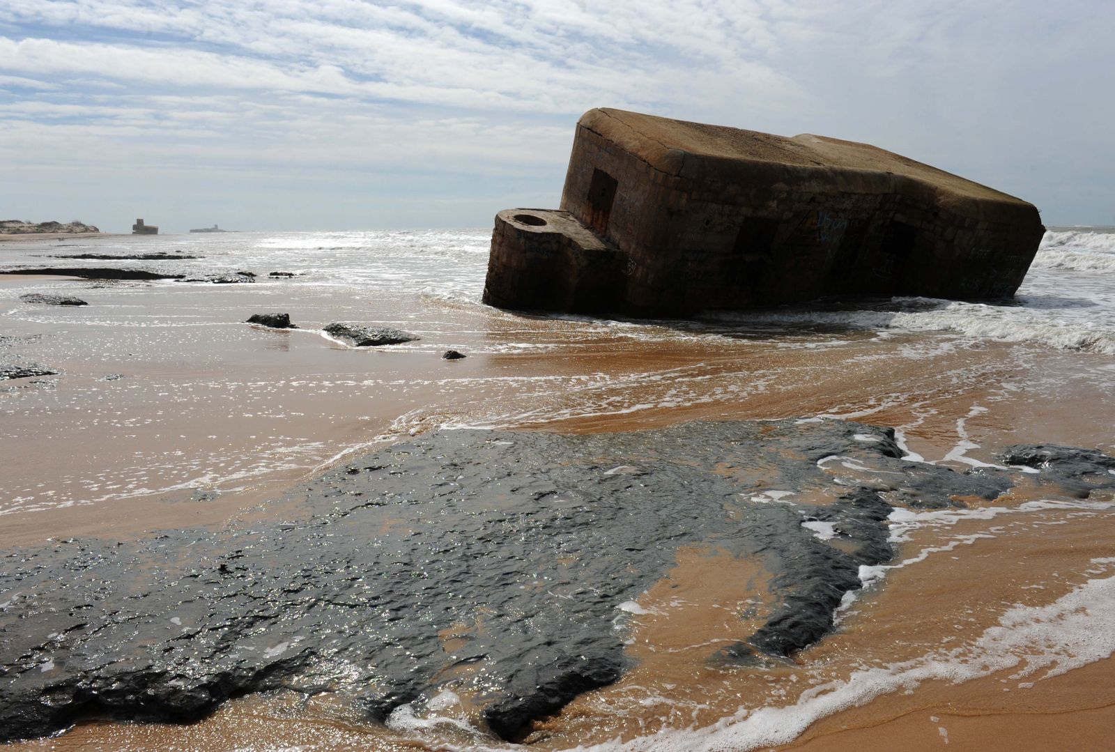 Uno de los dos búnkeres de la playa de Camposoto, en una imagen de archivo