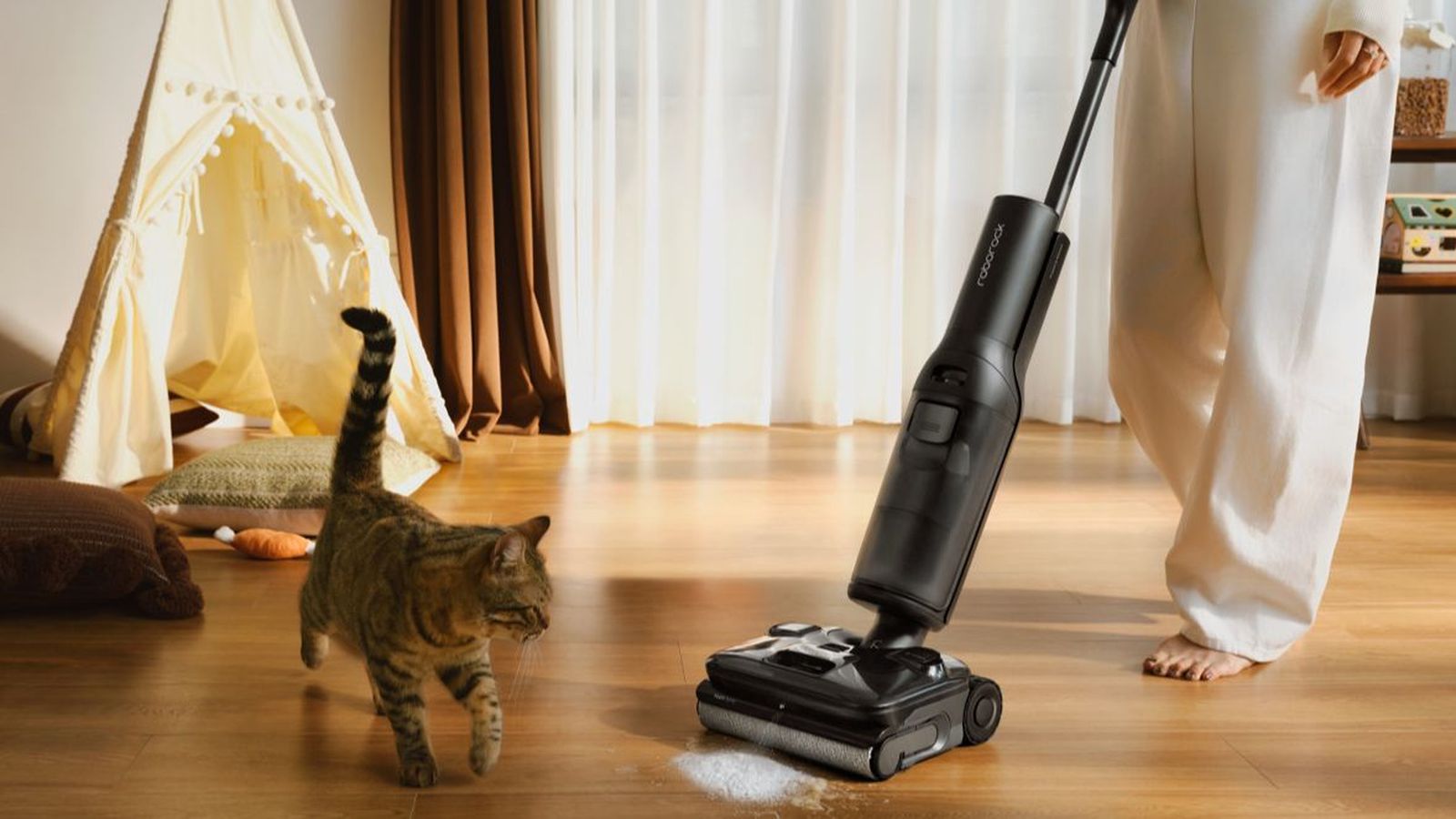 Roborock F25 ACE Pro: la aspiradora que lleva la limpieza en seco y húmedo a otro nivel gracias a la espuma ultradensa