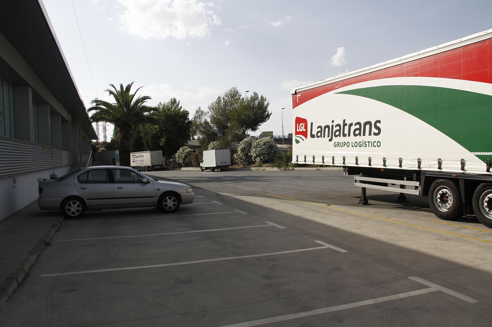 Camión de Lanjatrans.