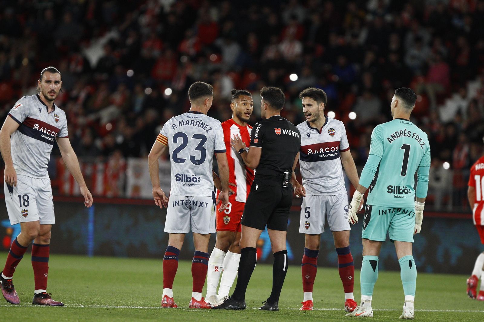 Las mejores imágenes del partido U.D. Almería-Levante U.D.