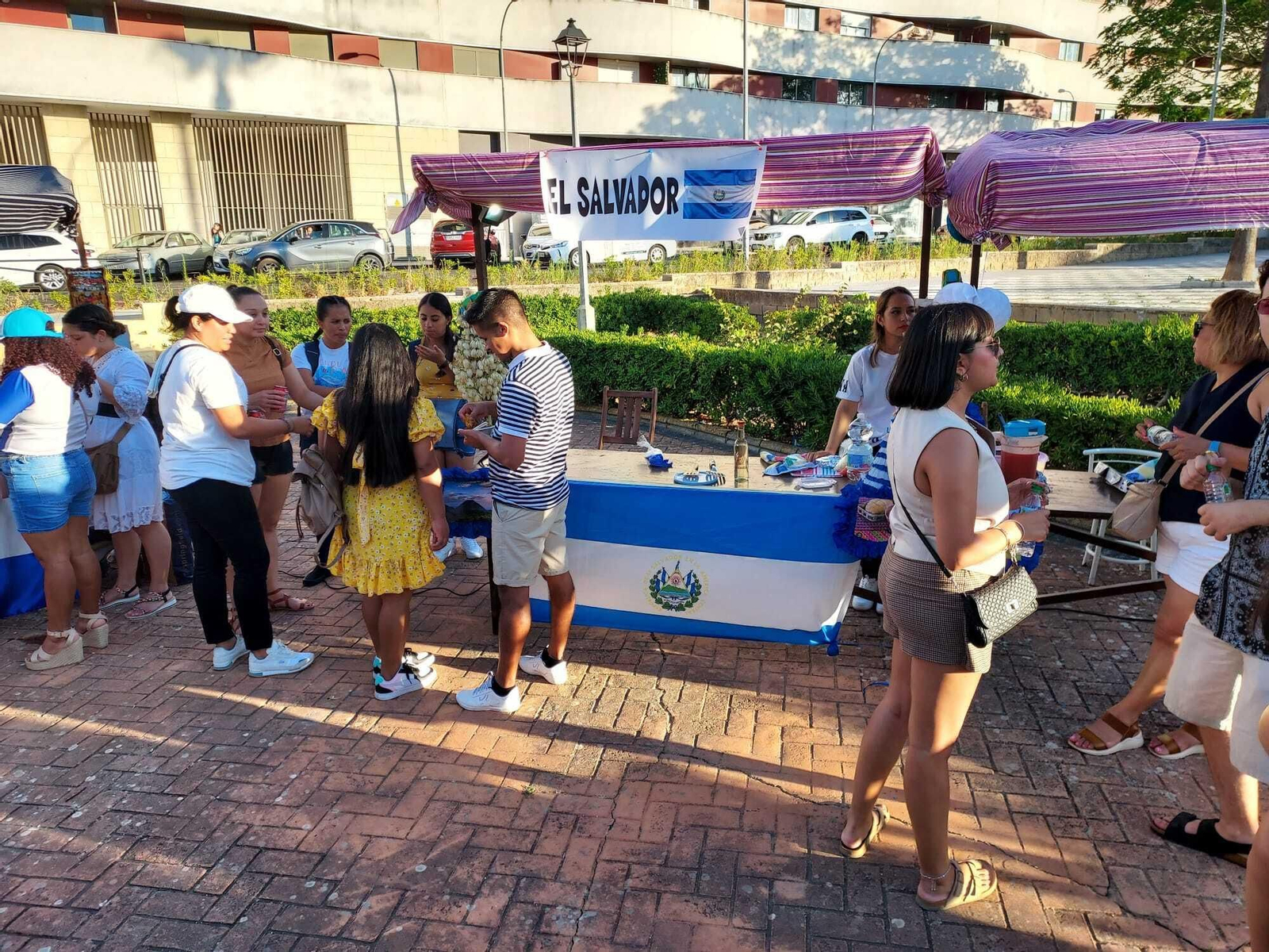 IV Velada Multicultural de la Barriada de Los Milagros de El Puerto