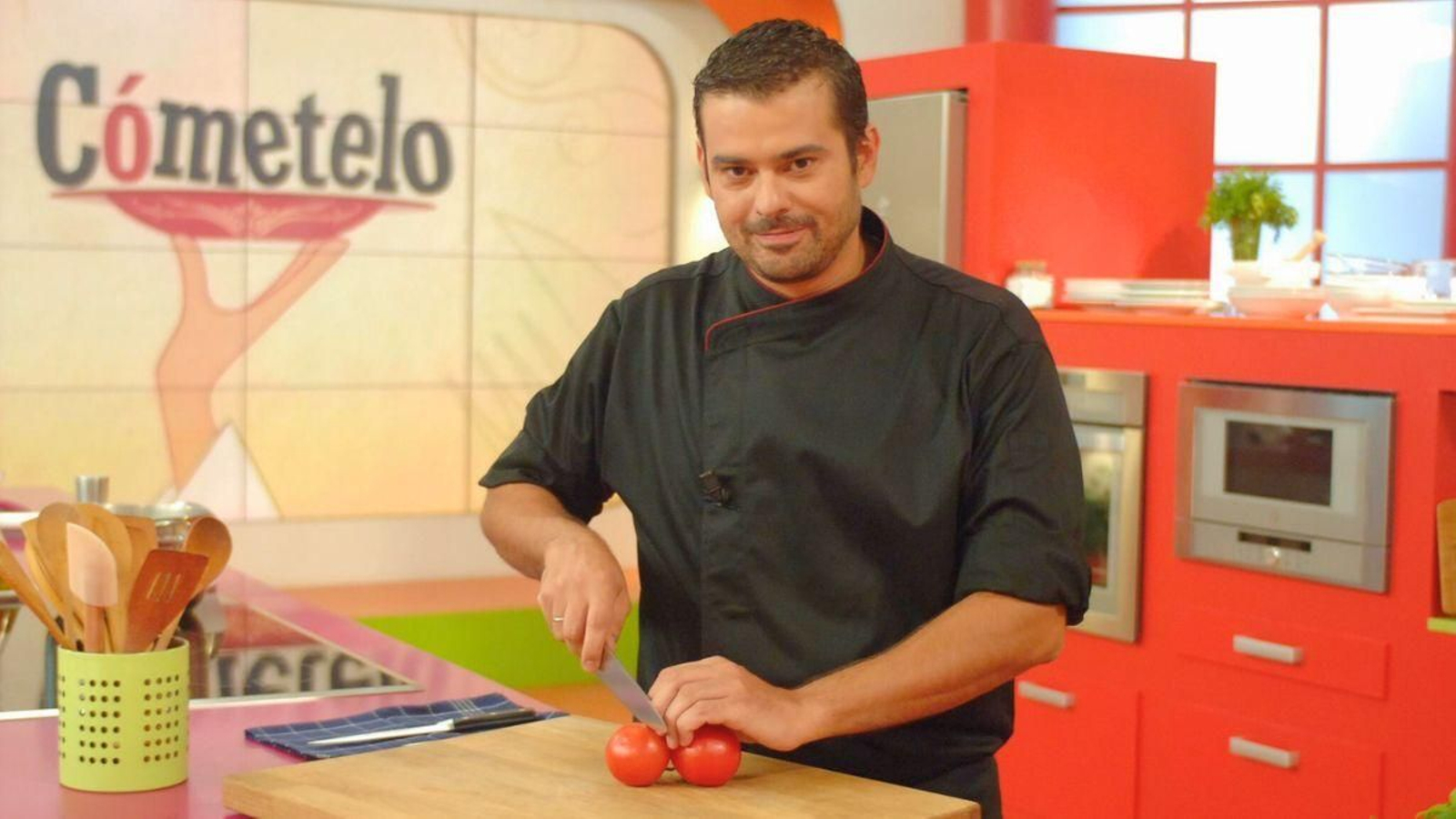 Enrique Sánchez, chef y presentador del programa 'Cómetelo', ofrecerá un showcooking en directo.