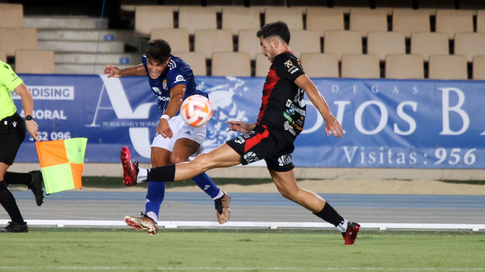 Partido entre Xerez CD - Salerm Puente Genil de la Copa RFAF en Chapín