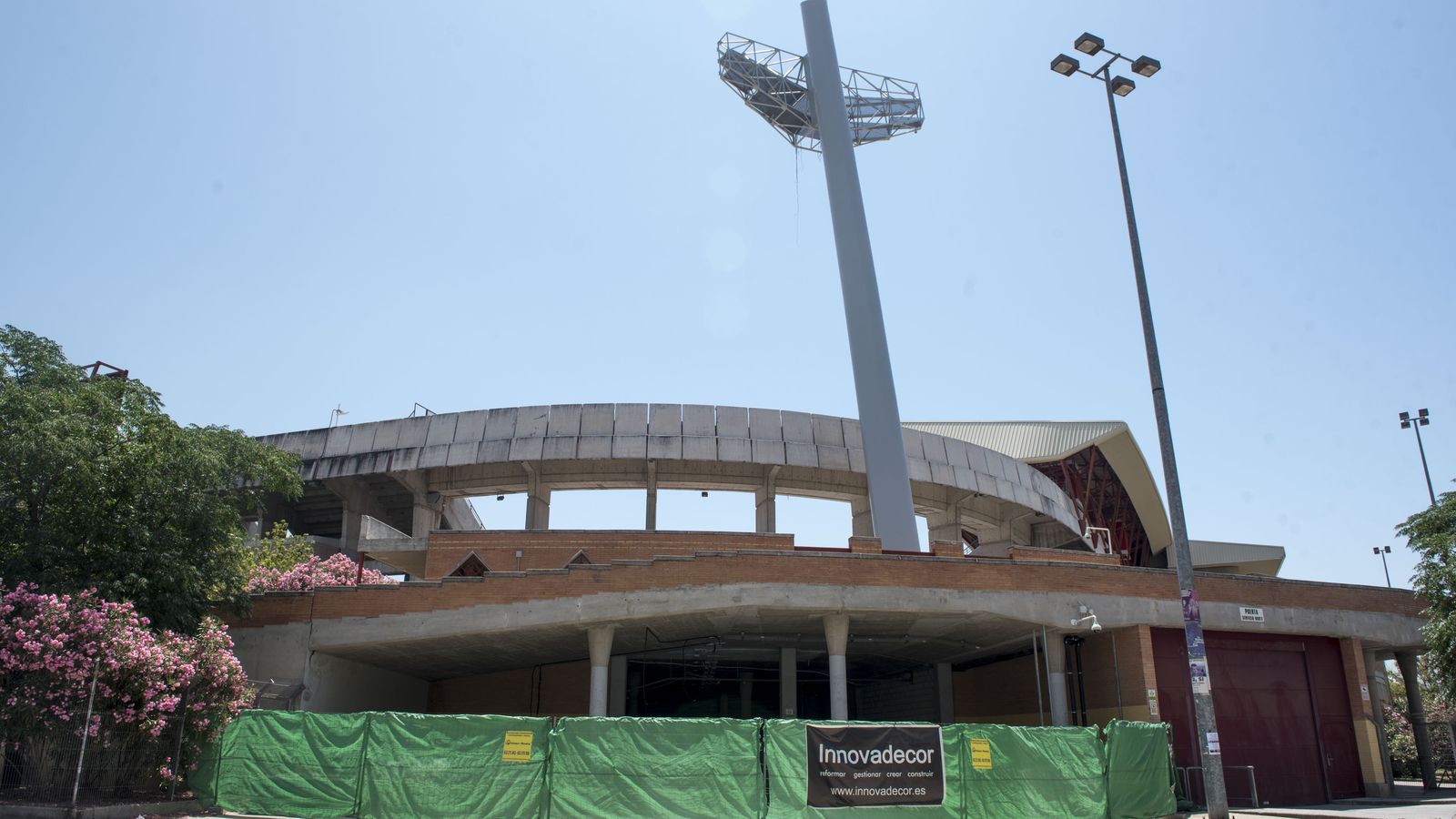 La nueva tienda de la entidad en el estadio está ubicada en el fondo norte.