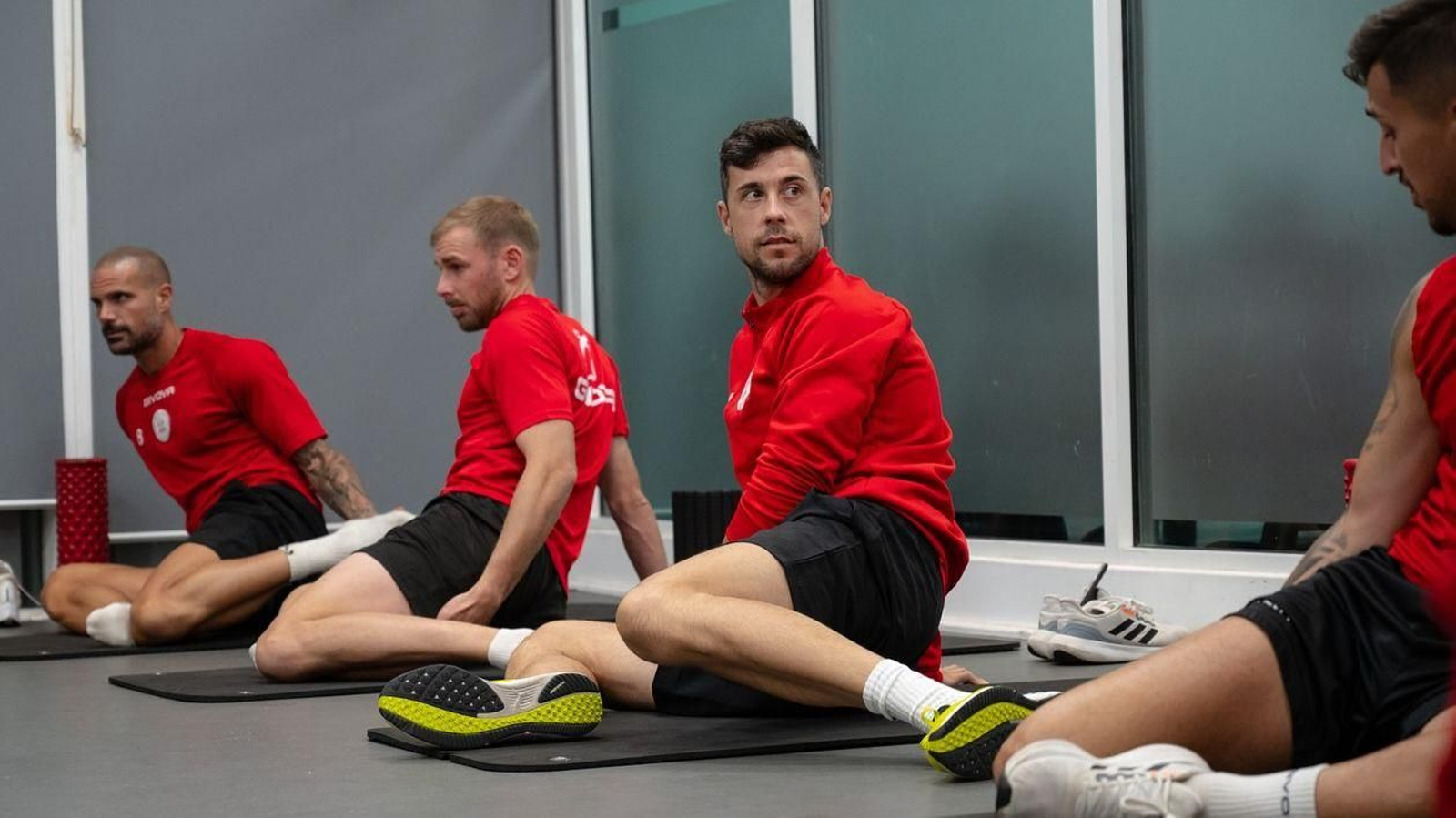 Jugadores del Lincoln, este miércoles en Irlanda del Norte