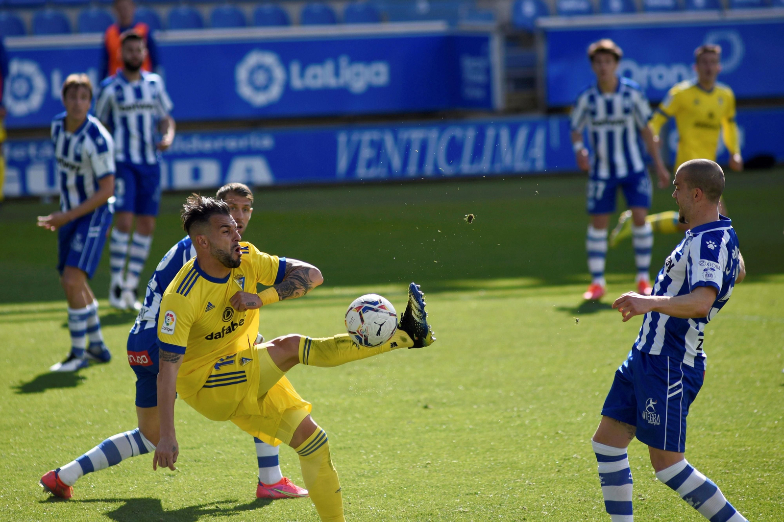 Las imágenes del Alavés-Cádiz
