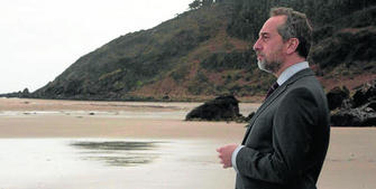 El doctor Mateo, interpretado por Gonzalo de Castro, en una escena de la serie que hoy termina en Antena 3.