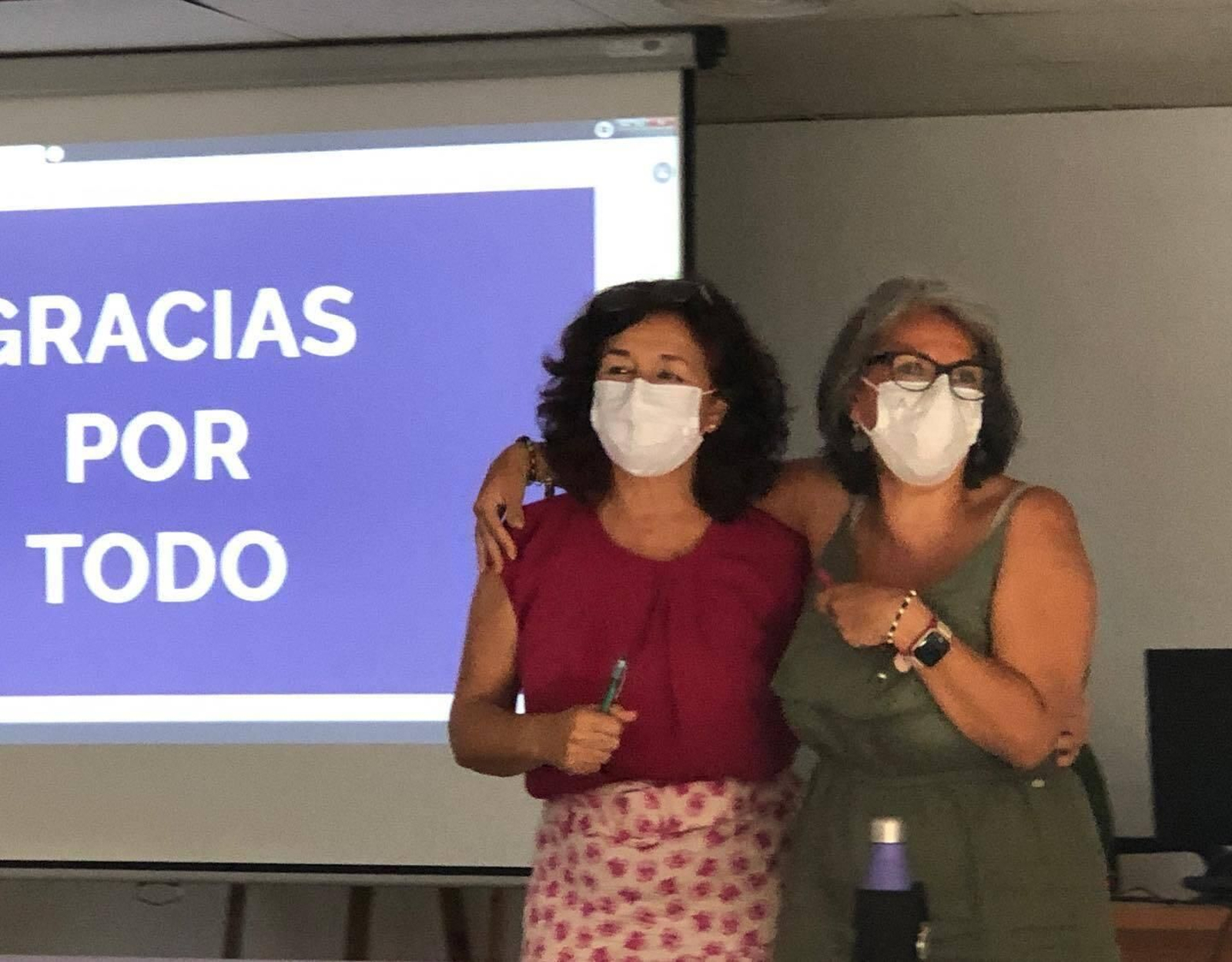 Eufemia Rosso, a la derecha, junto Carmen Sotelino.