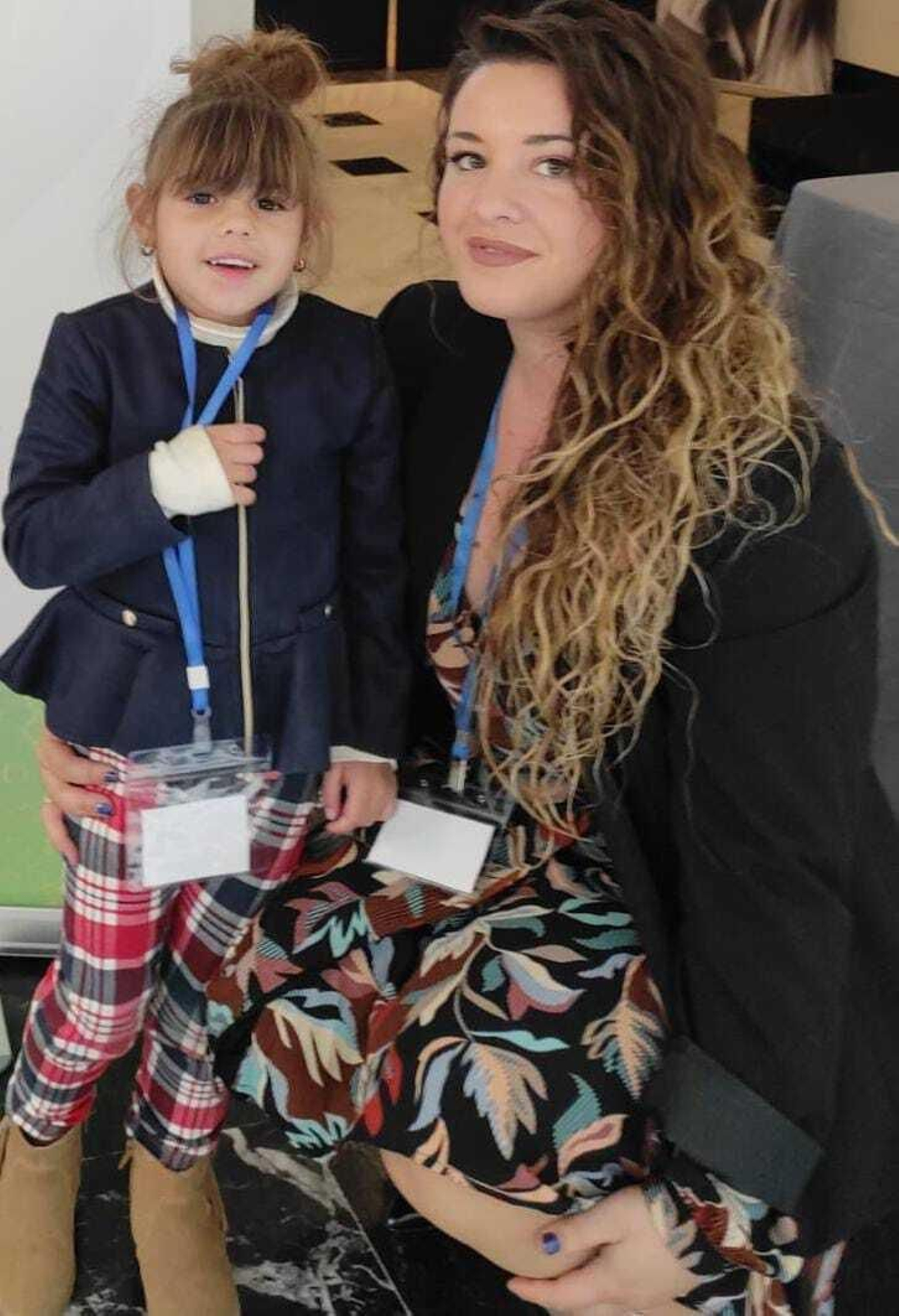 María Carrerero, con su hija.